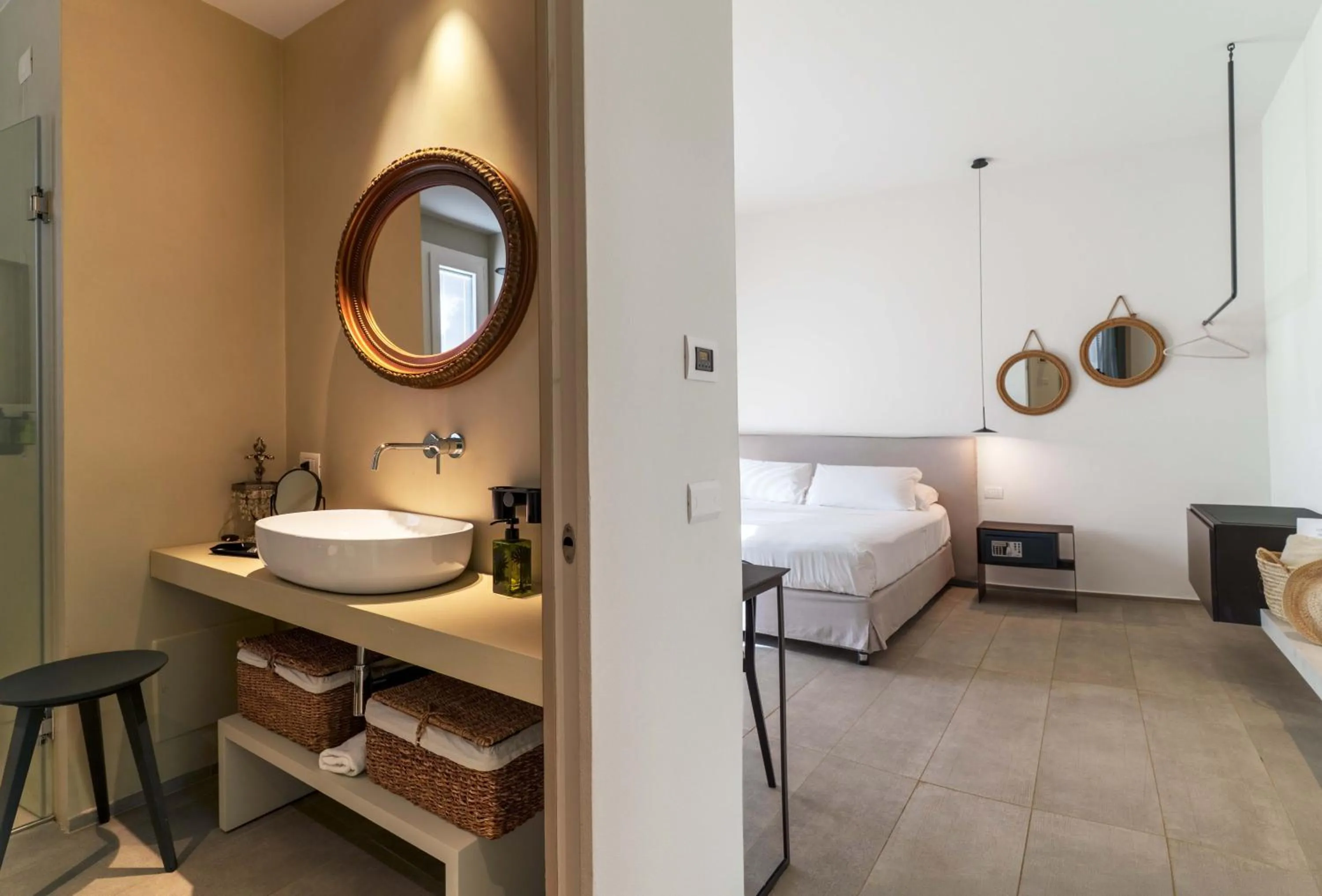 Photo of the whole room, Bed in Domìa Boutique Hotel e Cucina