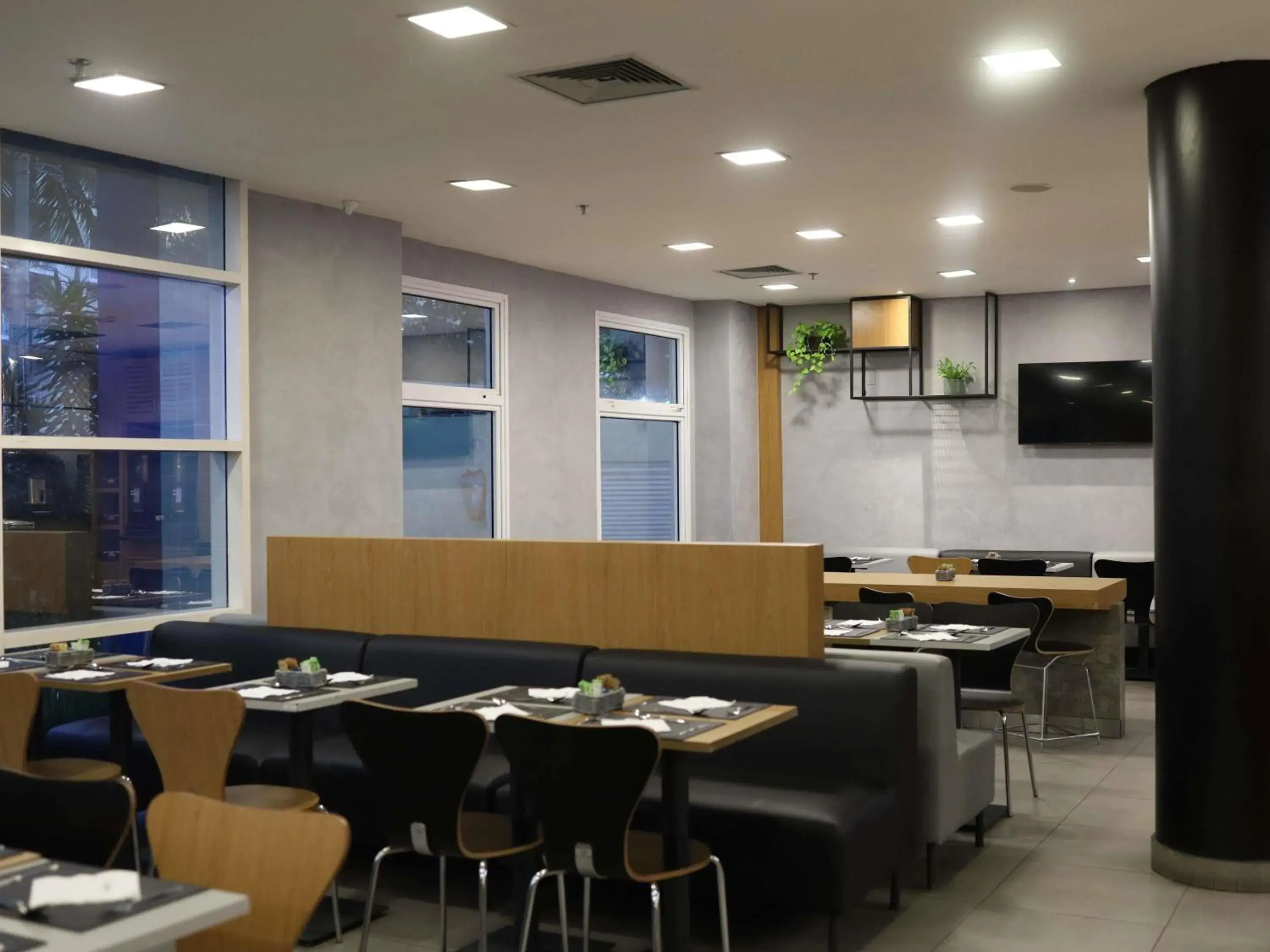 Restaurant/places to eat in Ibis Salvador Rio Vermelho Restaurant/places to eat in Ibis Salvador Rio Vermelho