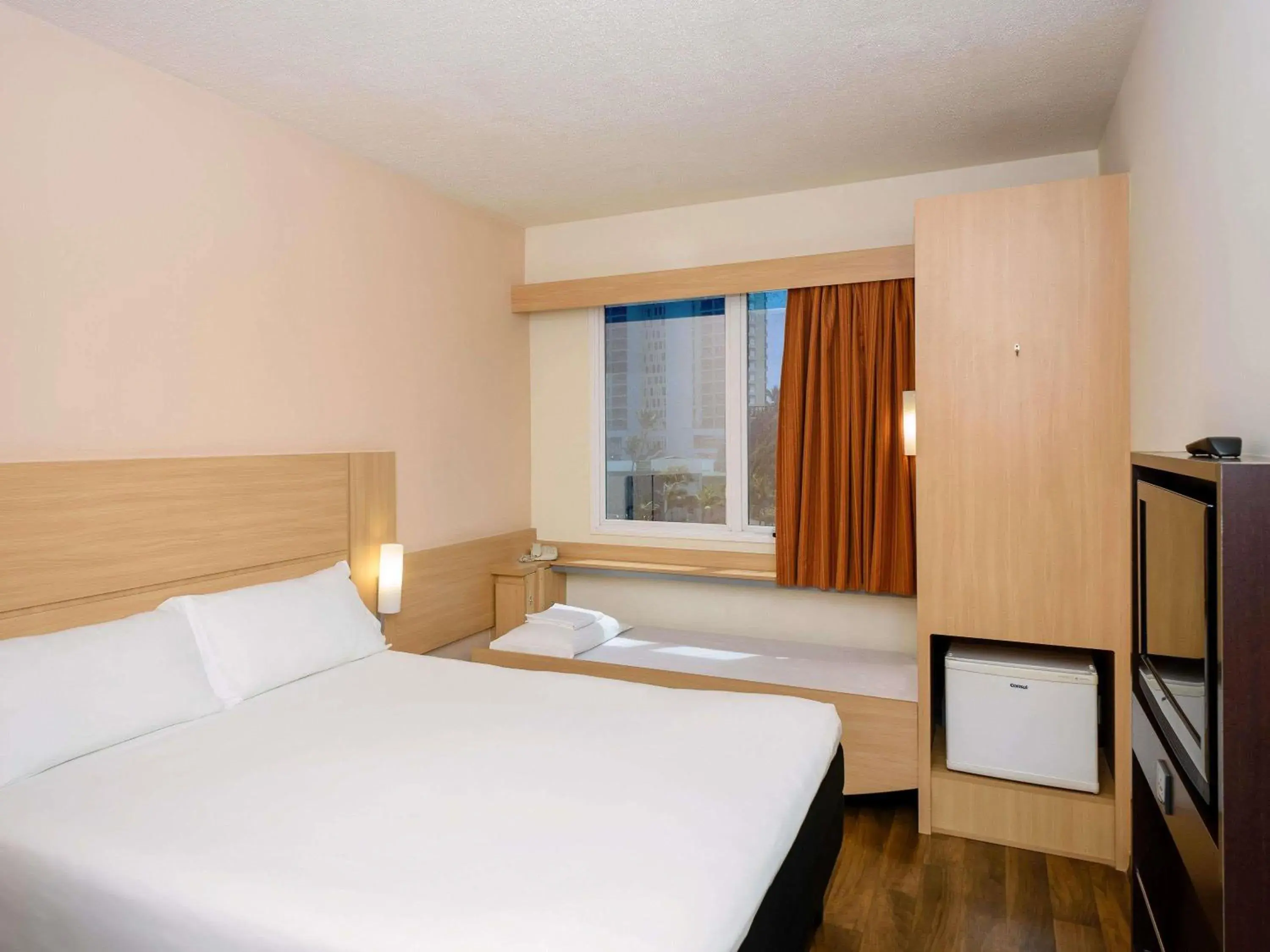 Bedroom, Bed in Ibis Salvador Rio Vermelho Bedroom, Bed in Ibis Salvador Rio Vermelho