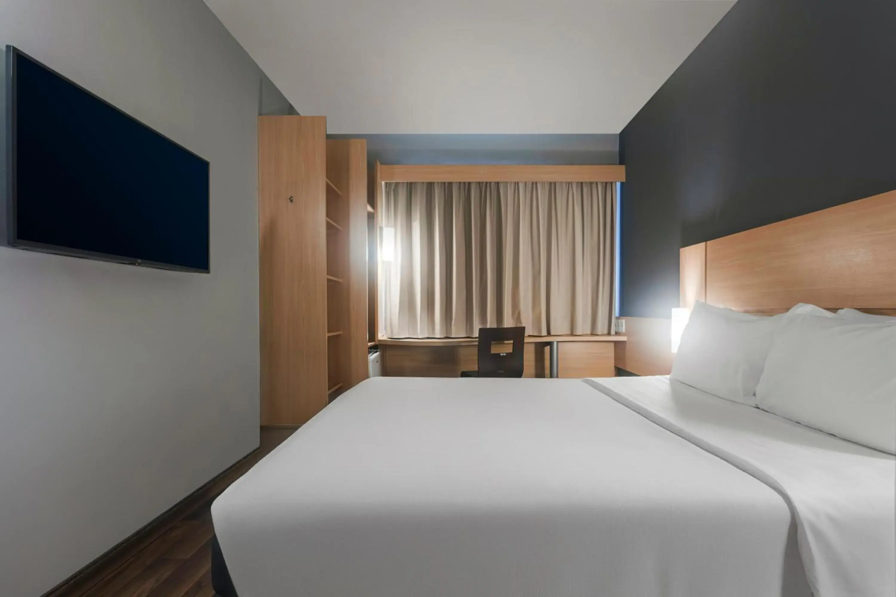 Bedroom, Bed in Ibis Salvador Rio Vermelho Bedroom, Bed in Ibis Salvador Rio Vermelho