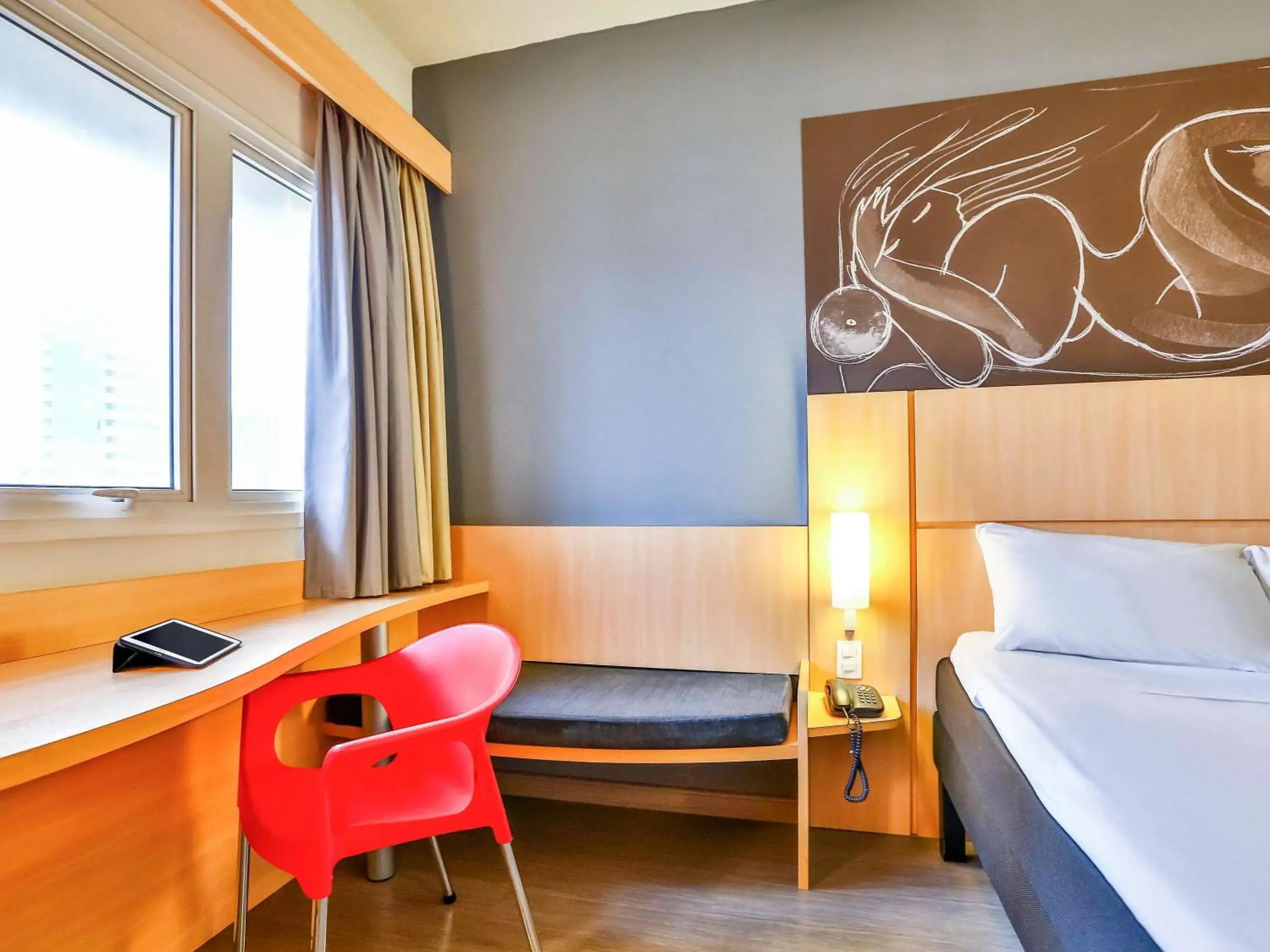 Photo of the whole room, Bed in ibis Goiânia Photo of the whole room, Bed in ibis Goiânia