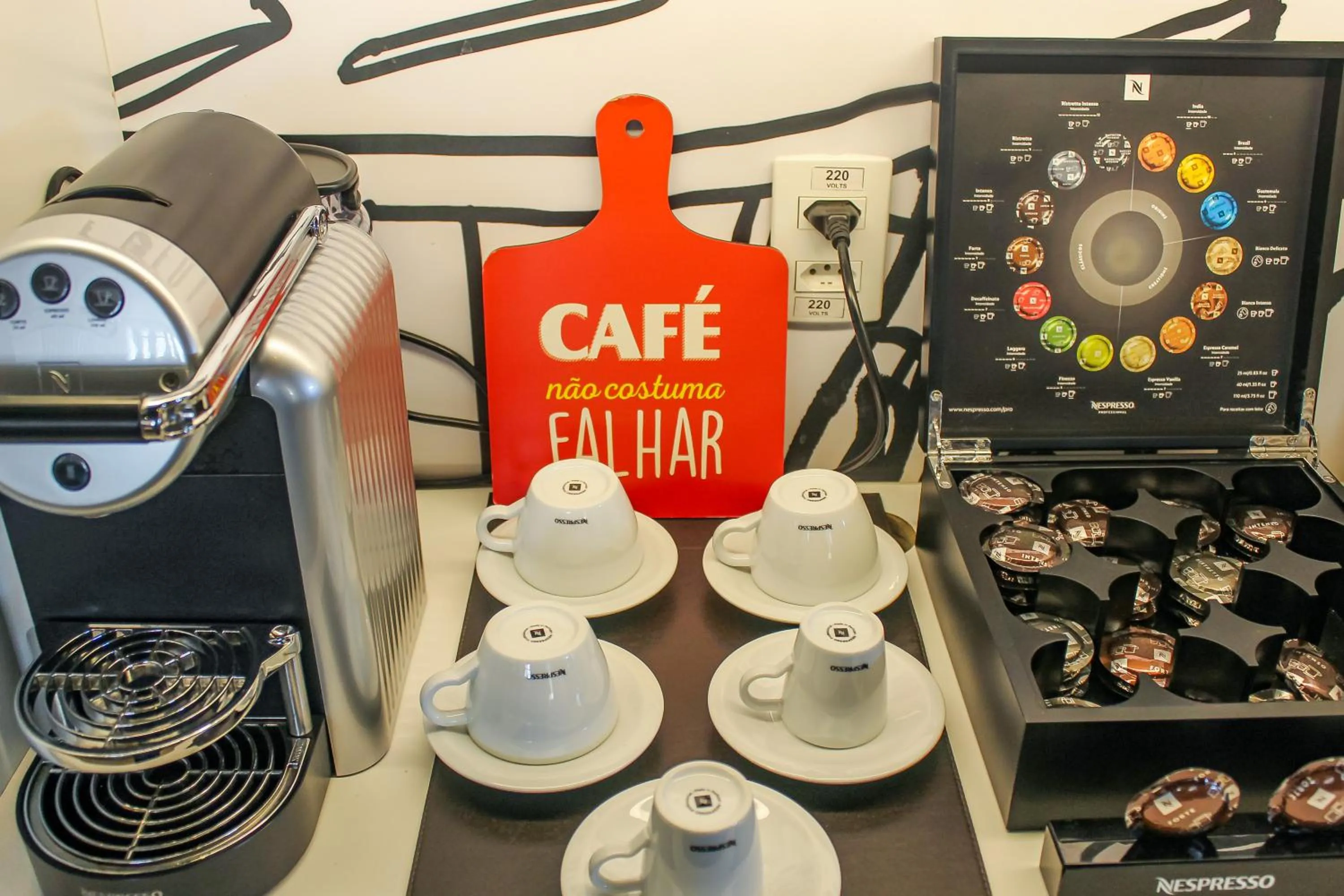 Lounge or bar in ibis Goiânia