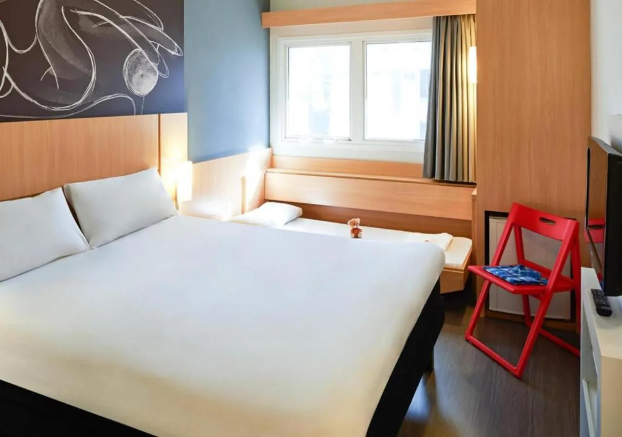 Bed in ibis Goiânia