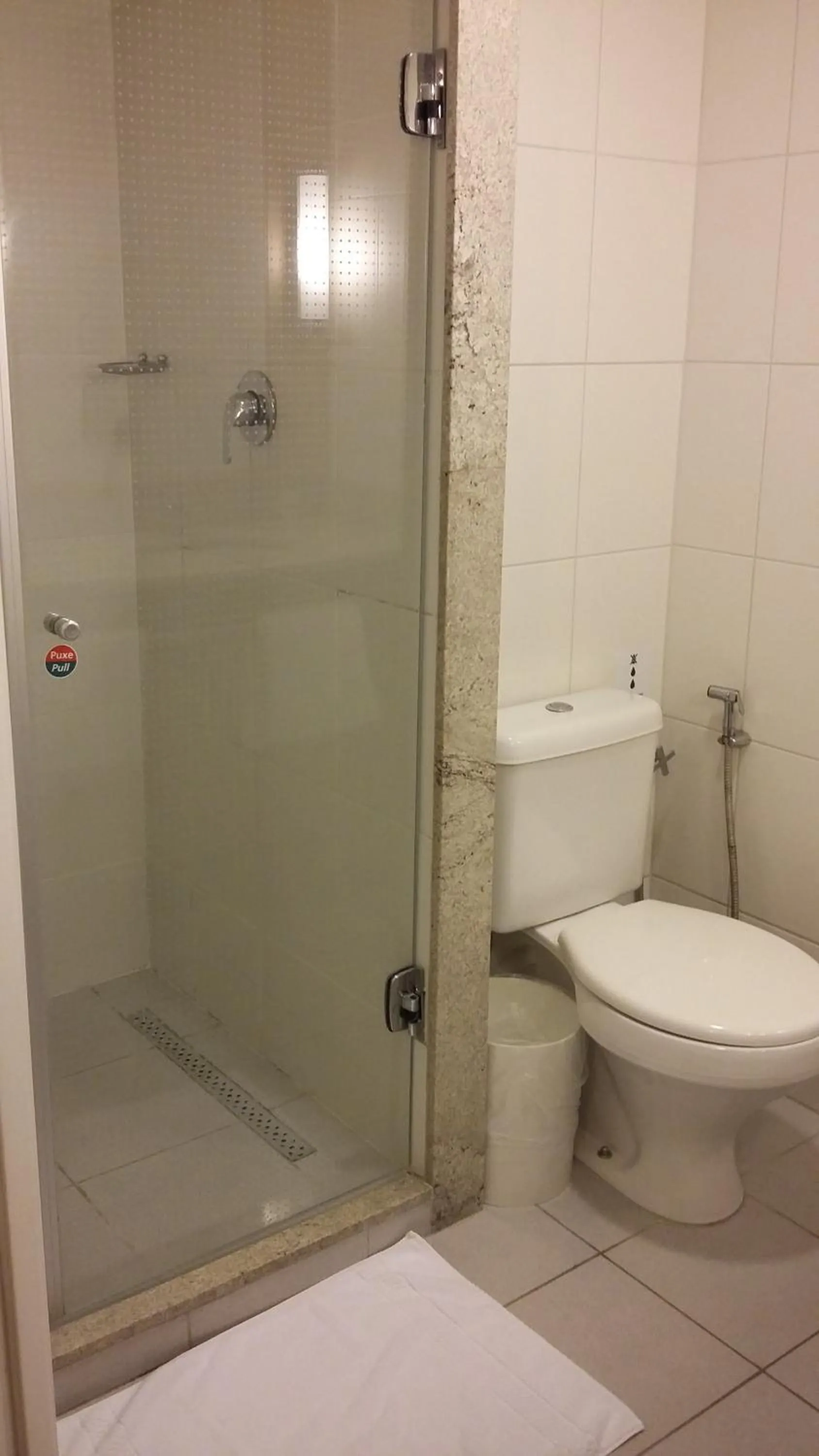 Bathroom in Ibis Belo Horizonte Savassi