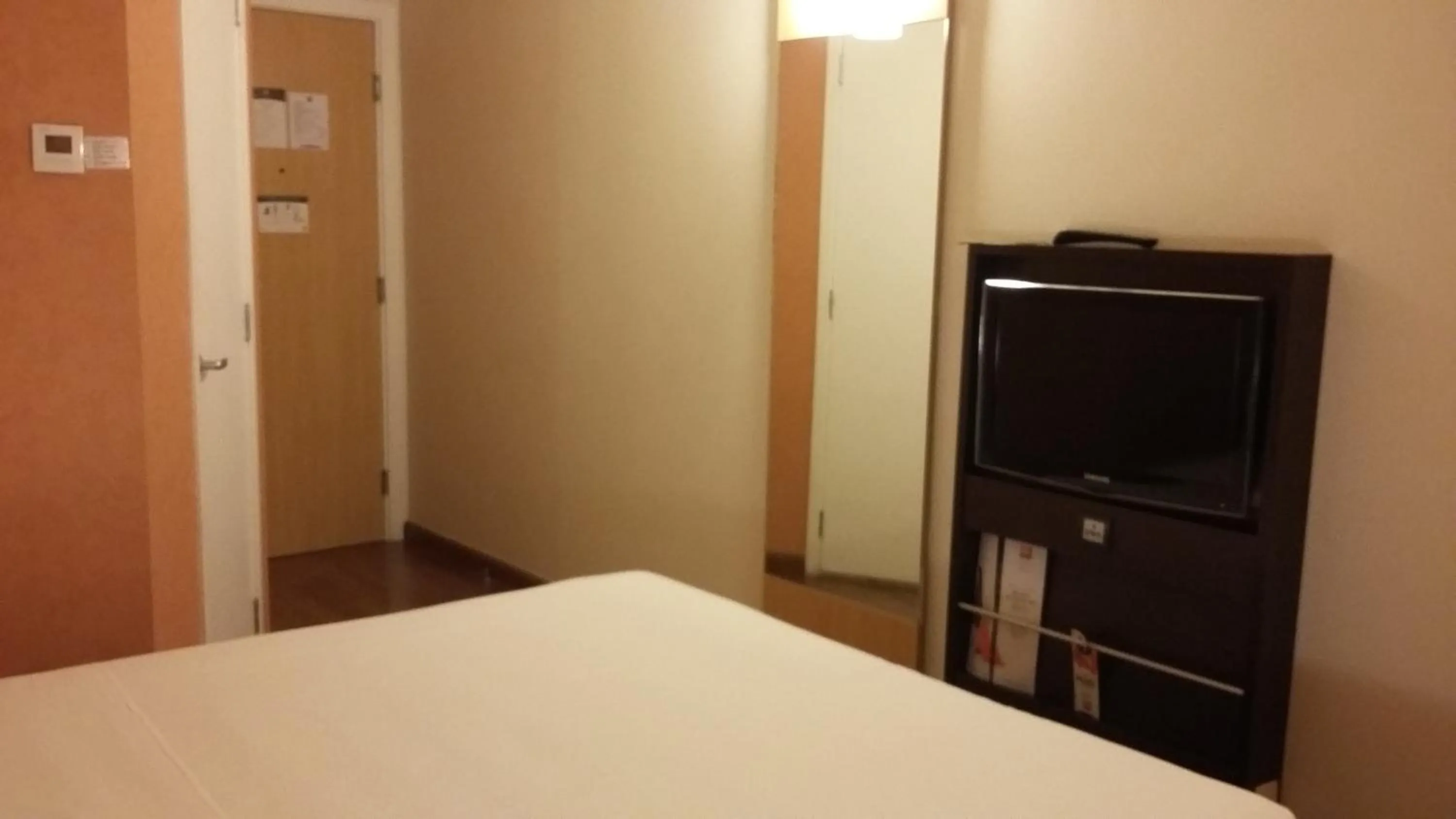 Bedroom, Bed in Ibis Belo Horizonte Savassi