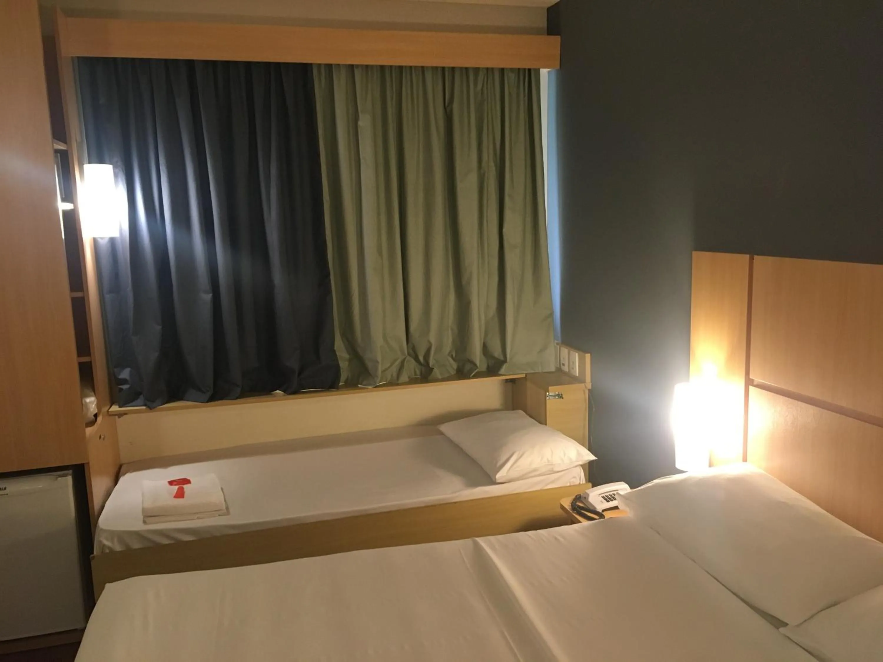 Property building, Bed in Ibis Belo Horizonte Savassi