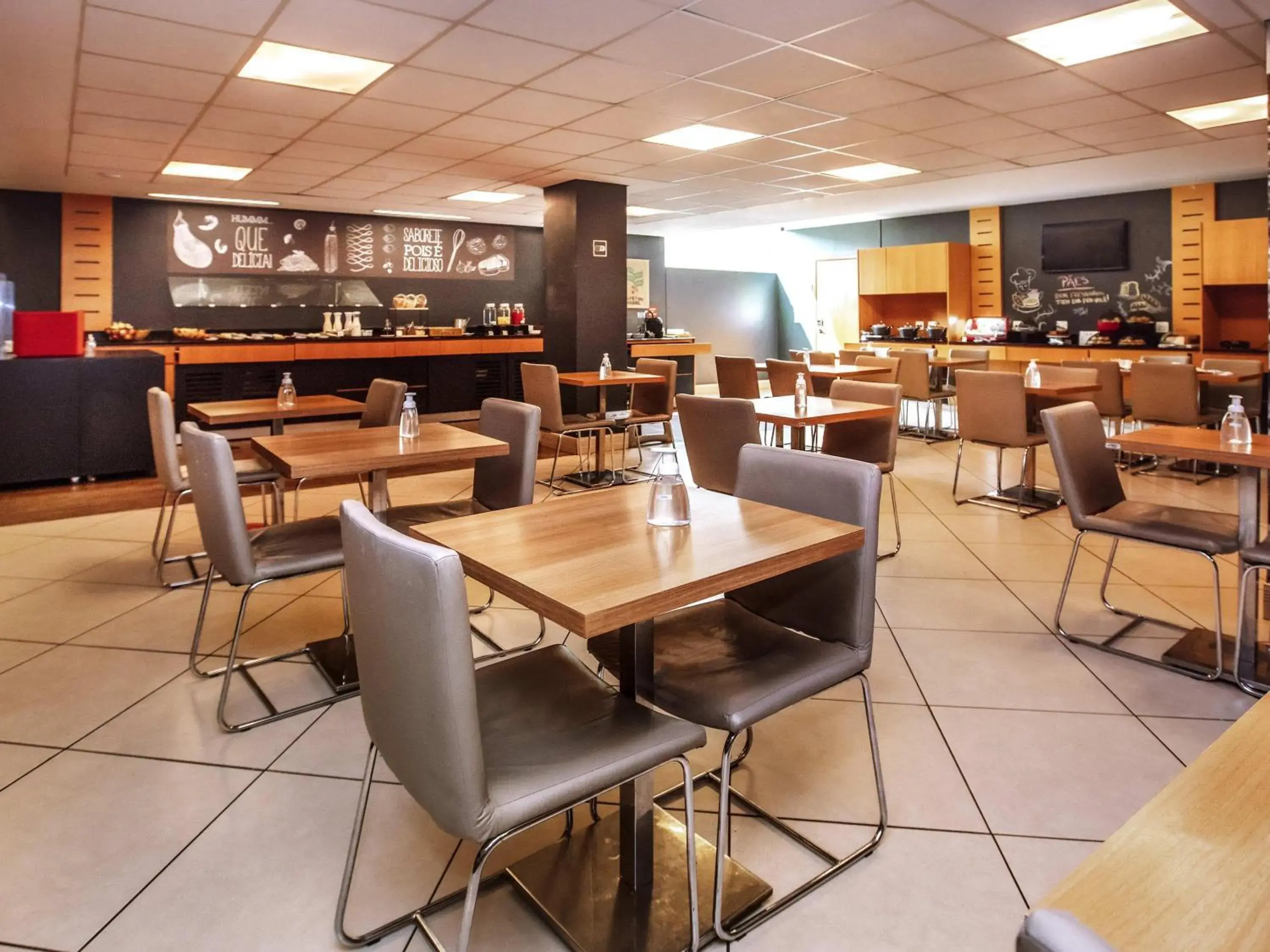 Restaurant/places to eat in Ibis Belo Horizonte Savassi Restaurant/places to eat in Ibis Belo Horizonte Savassi