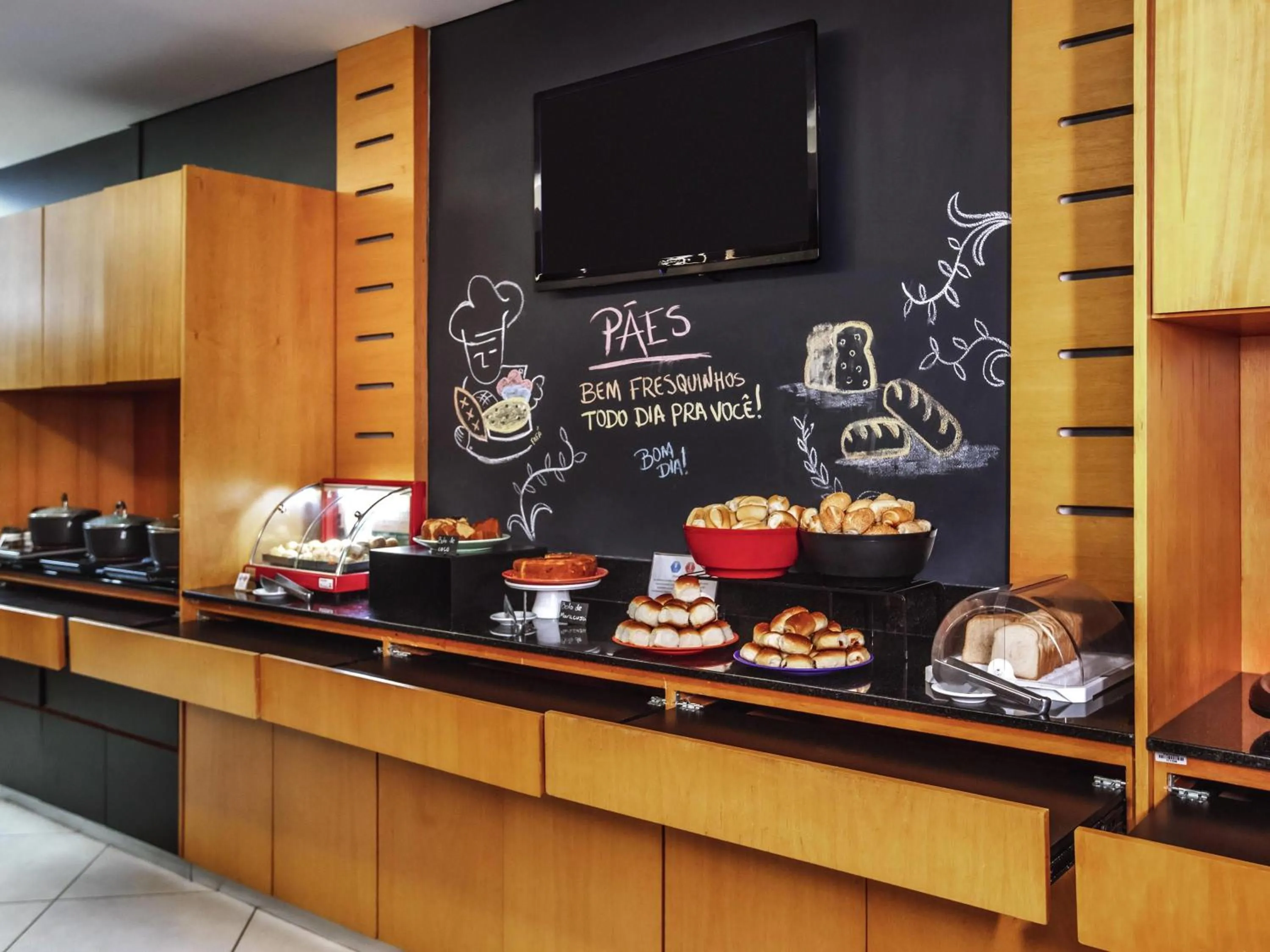 Restaurant/places to eat in Ibis Belo Horizonte Savassi