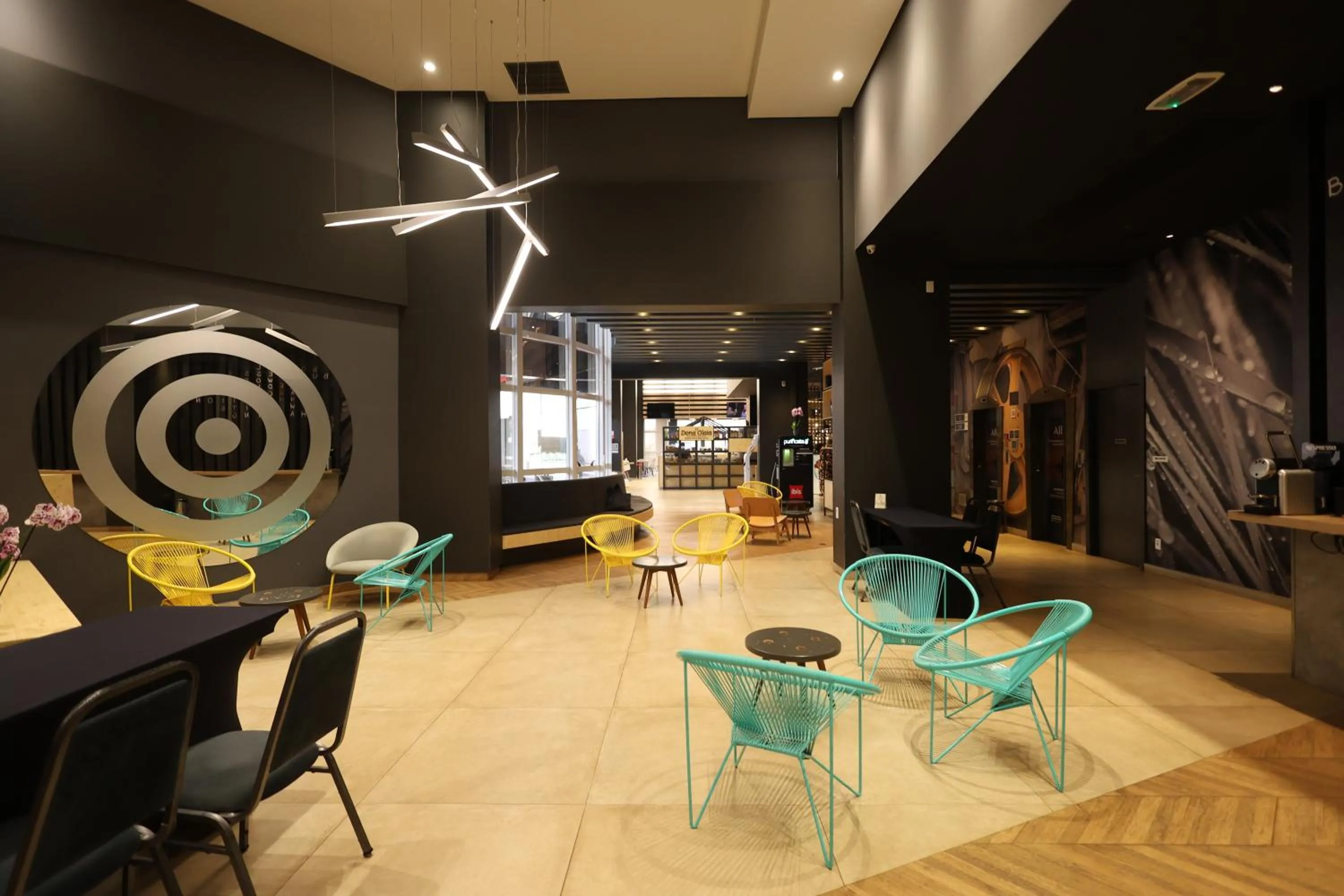 Lobby or reception in ibis Ribeirao Preto Shopping