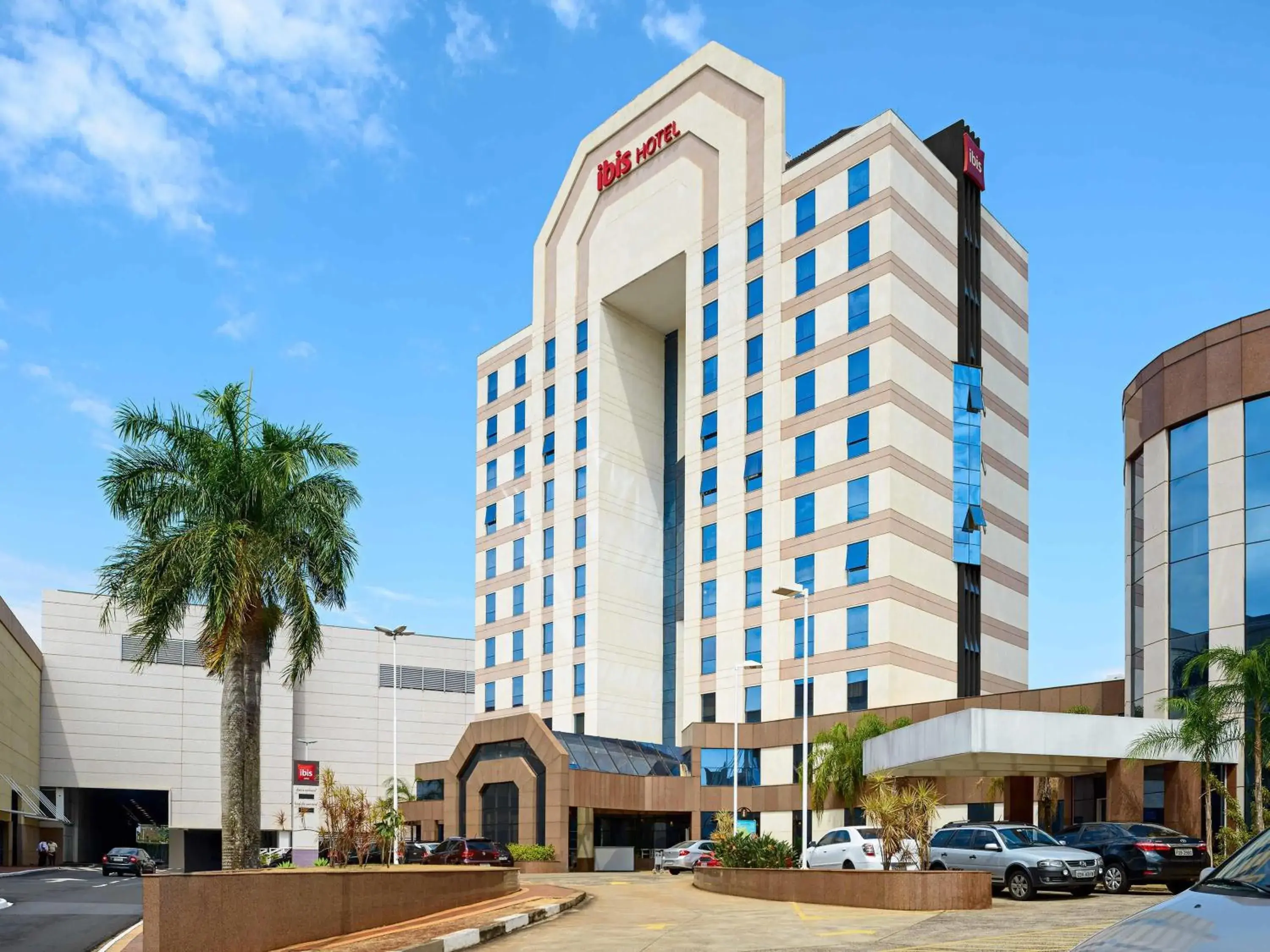 Property building in ibis Ribeirao Preto Shopping Property building in ibis Ribeirao Preto Shopping