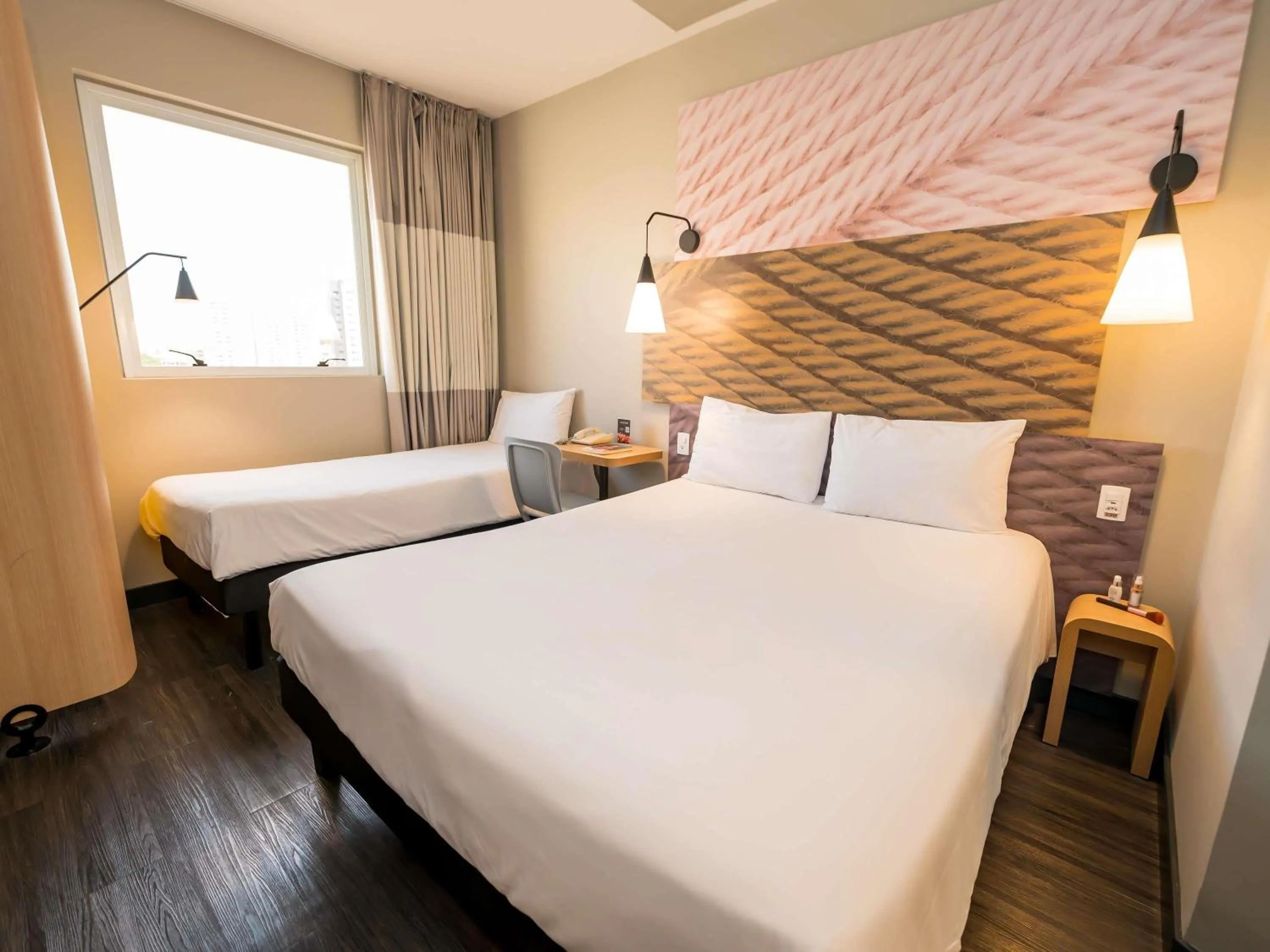 Bedroom, Bed in ibis Ribeirao Preto Shopping