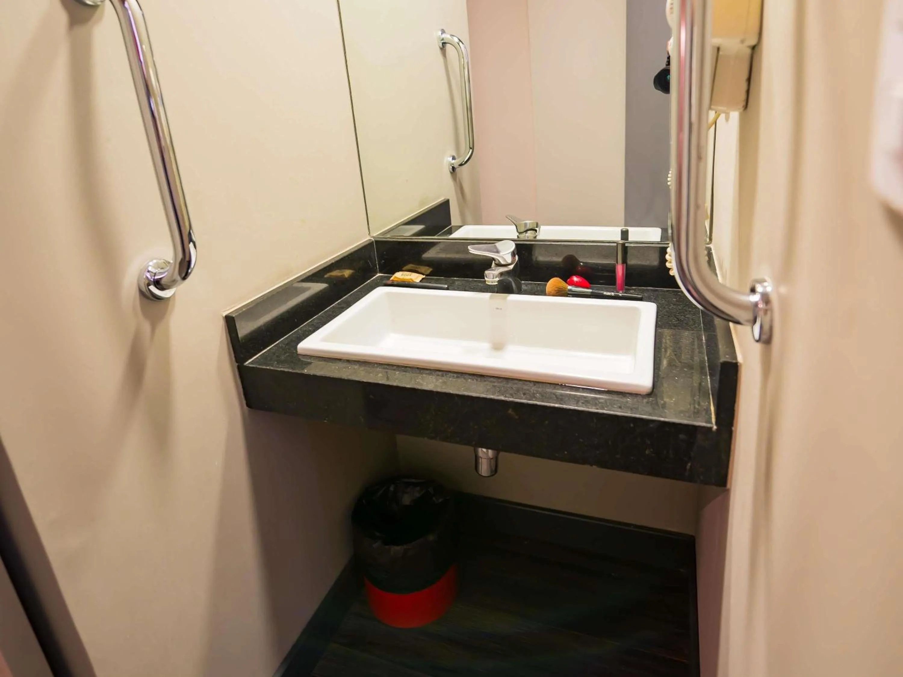 Bedroom in ibis Ribeirao Preto Shopping