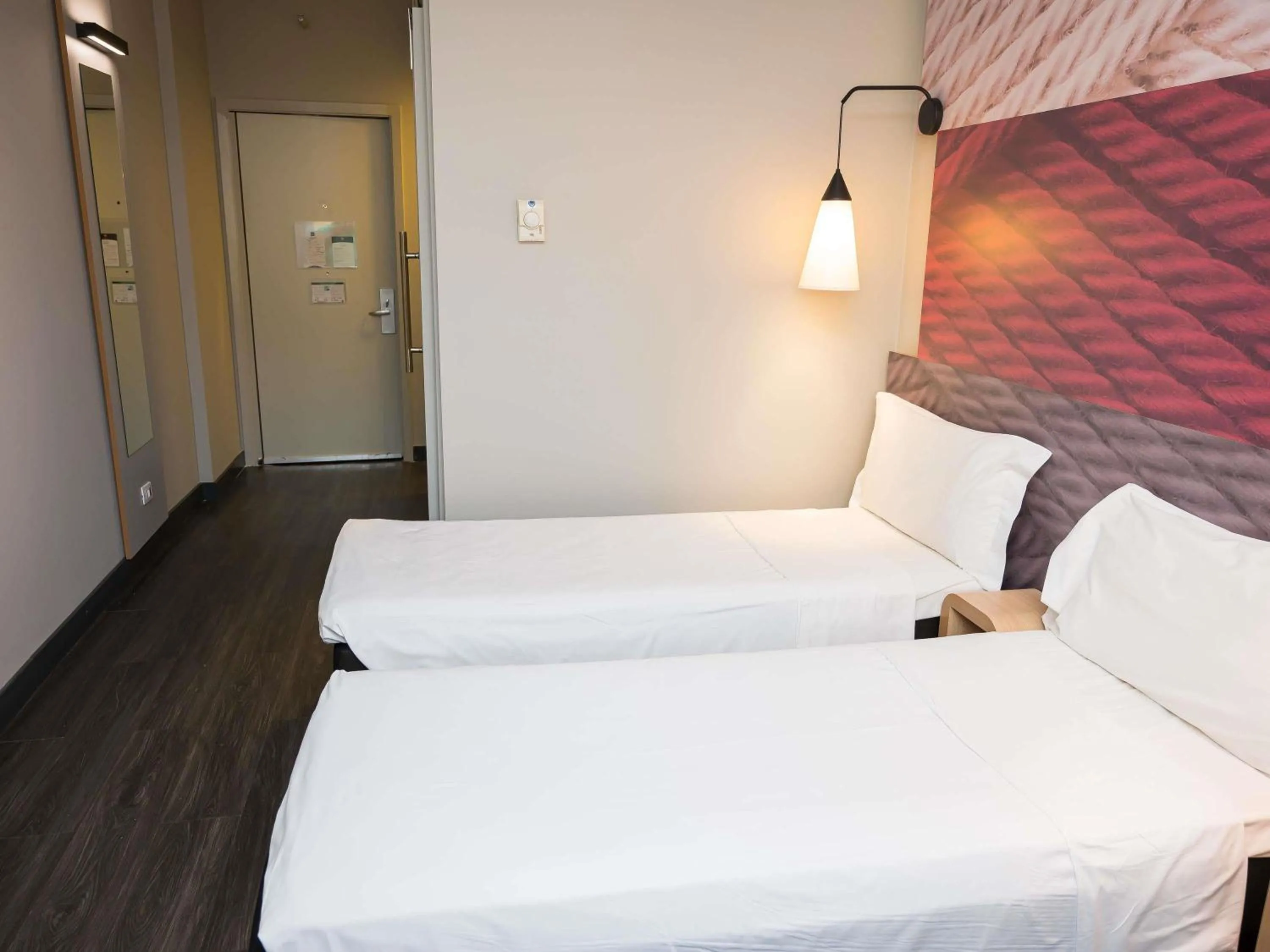 Bedroom, Bed in ibis Ribeirao Preto Shopping