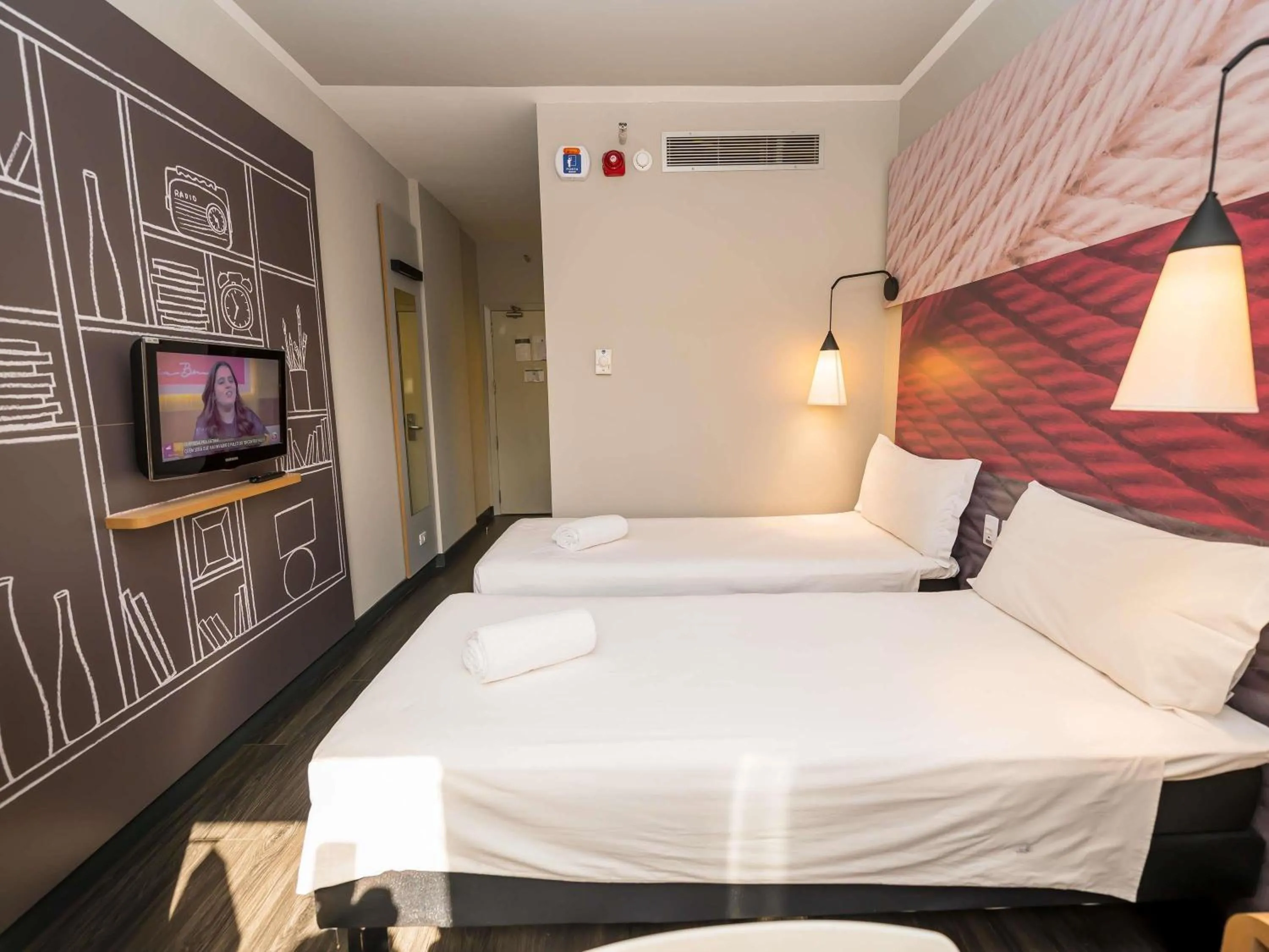 Bedroom, Bed in ibis Ribeirao Preto Shopping