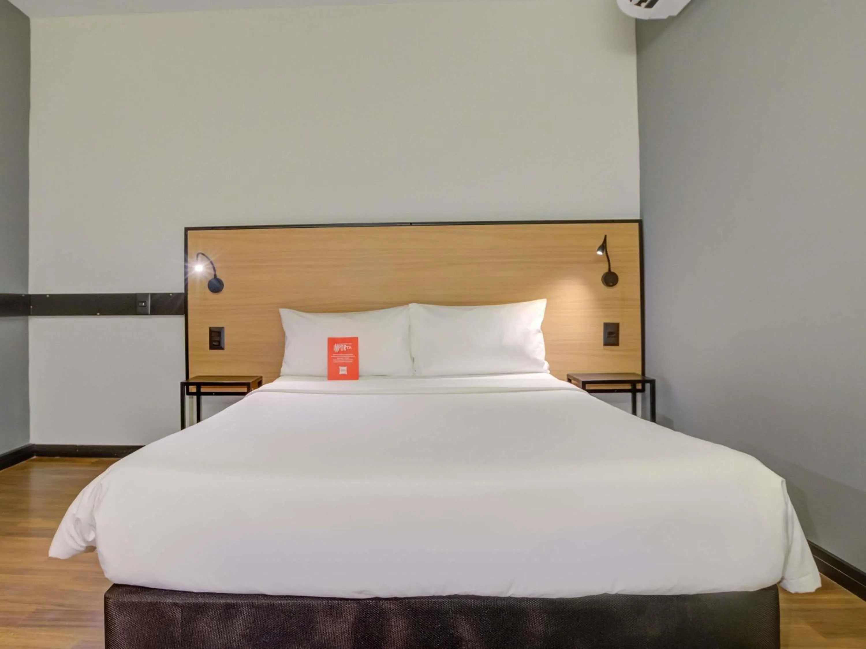 Bedroom, Bed in ibis Rio de Janeiro Santos Dumont