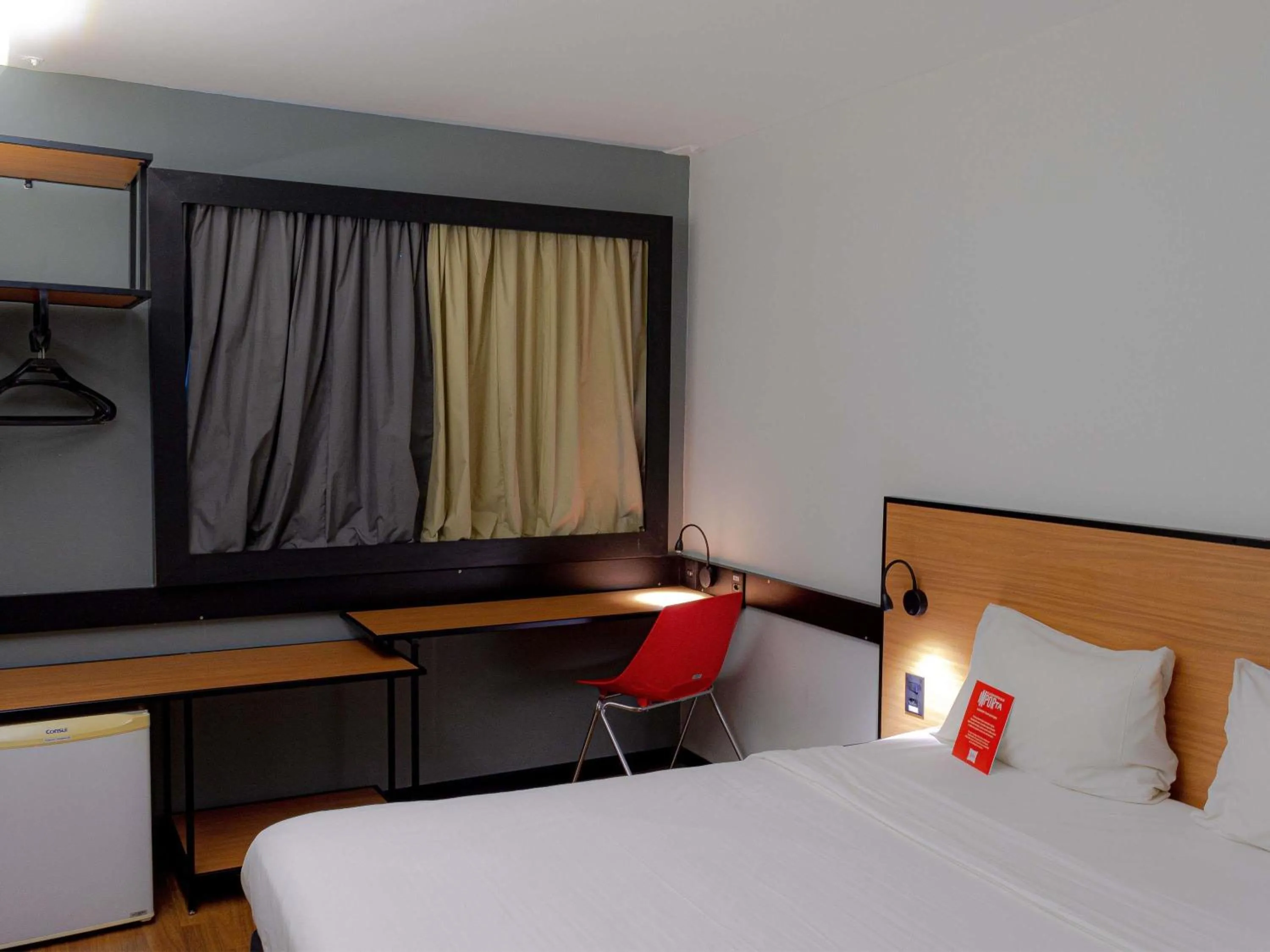 Bedroom, Bed in ibis Rio de Janeiro Santos Dumont