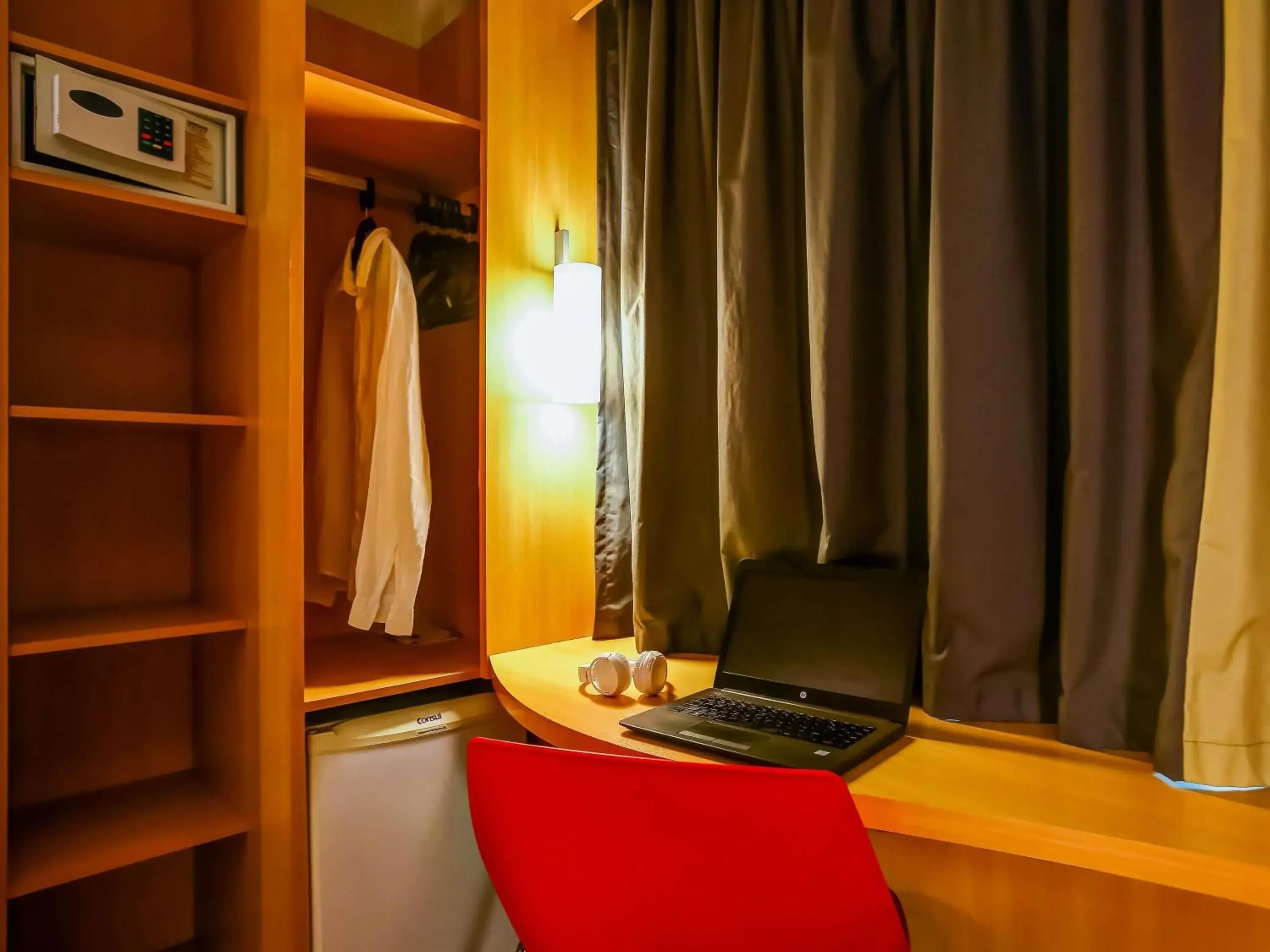 Bedroom in ibis Rio de Janeiro Santos Dumont Bedroom in ibis Rio de Janeiro Santos Dumont