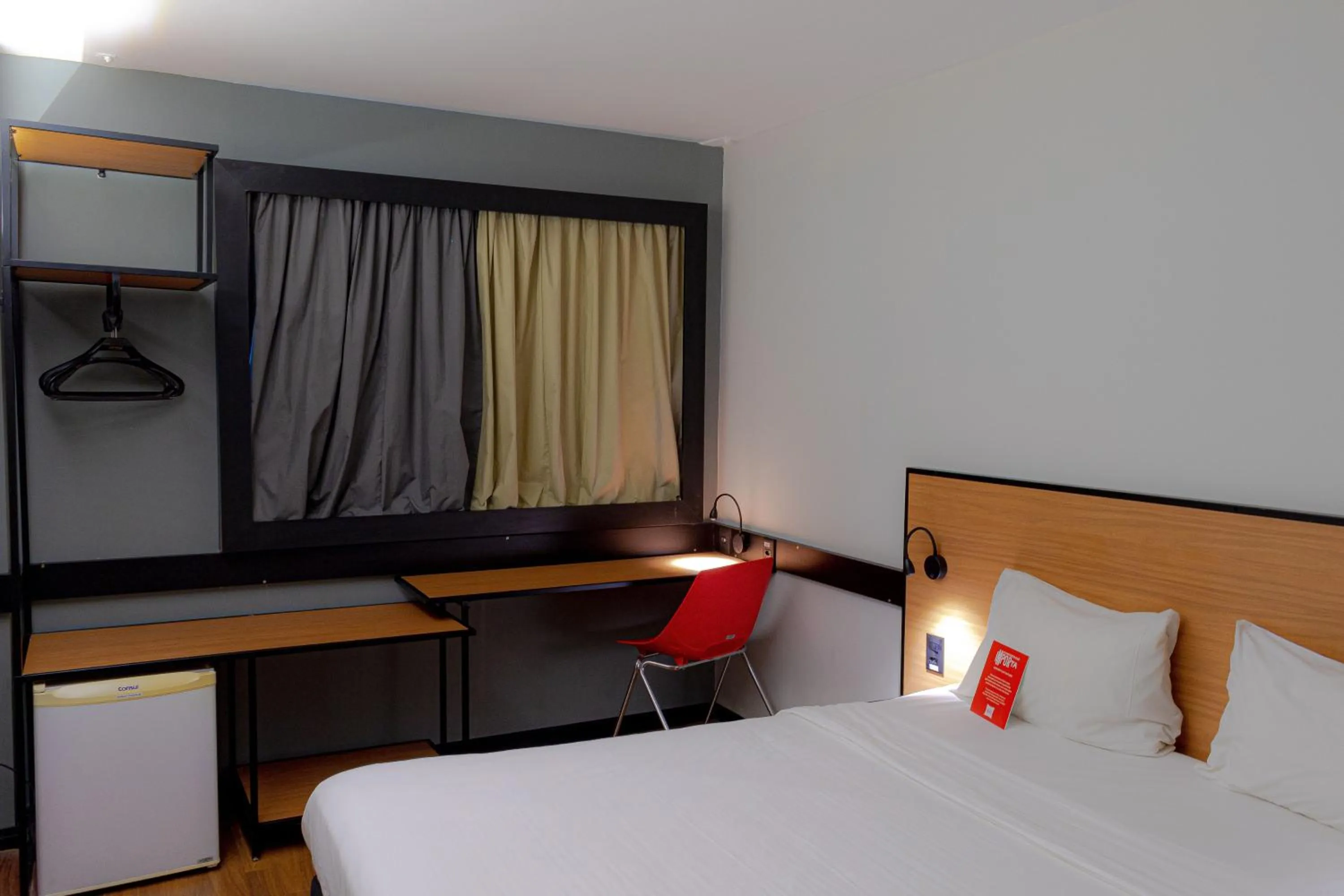 TV and multimedia, Bed in ibis Rio de Janeiro Santos Dumont