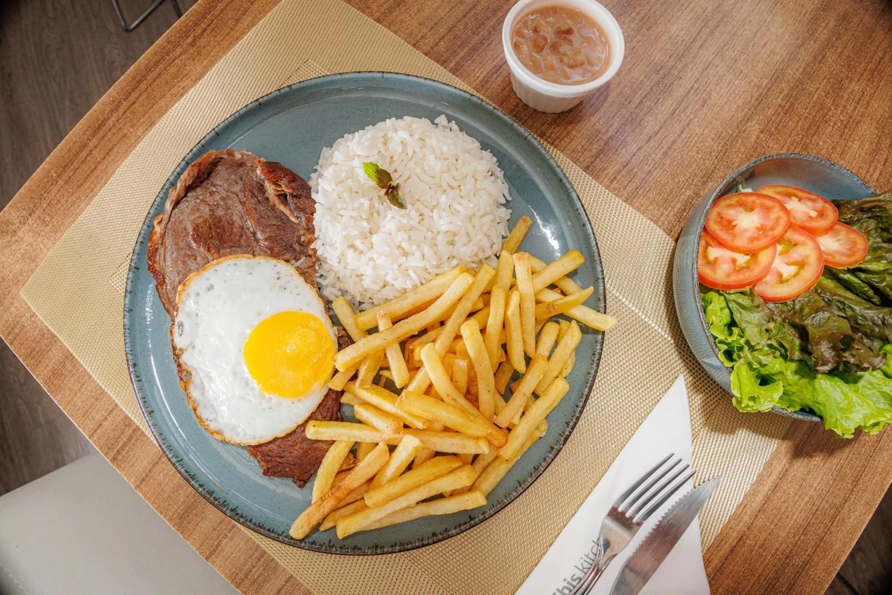 Lunch in Ibis Maringa