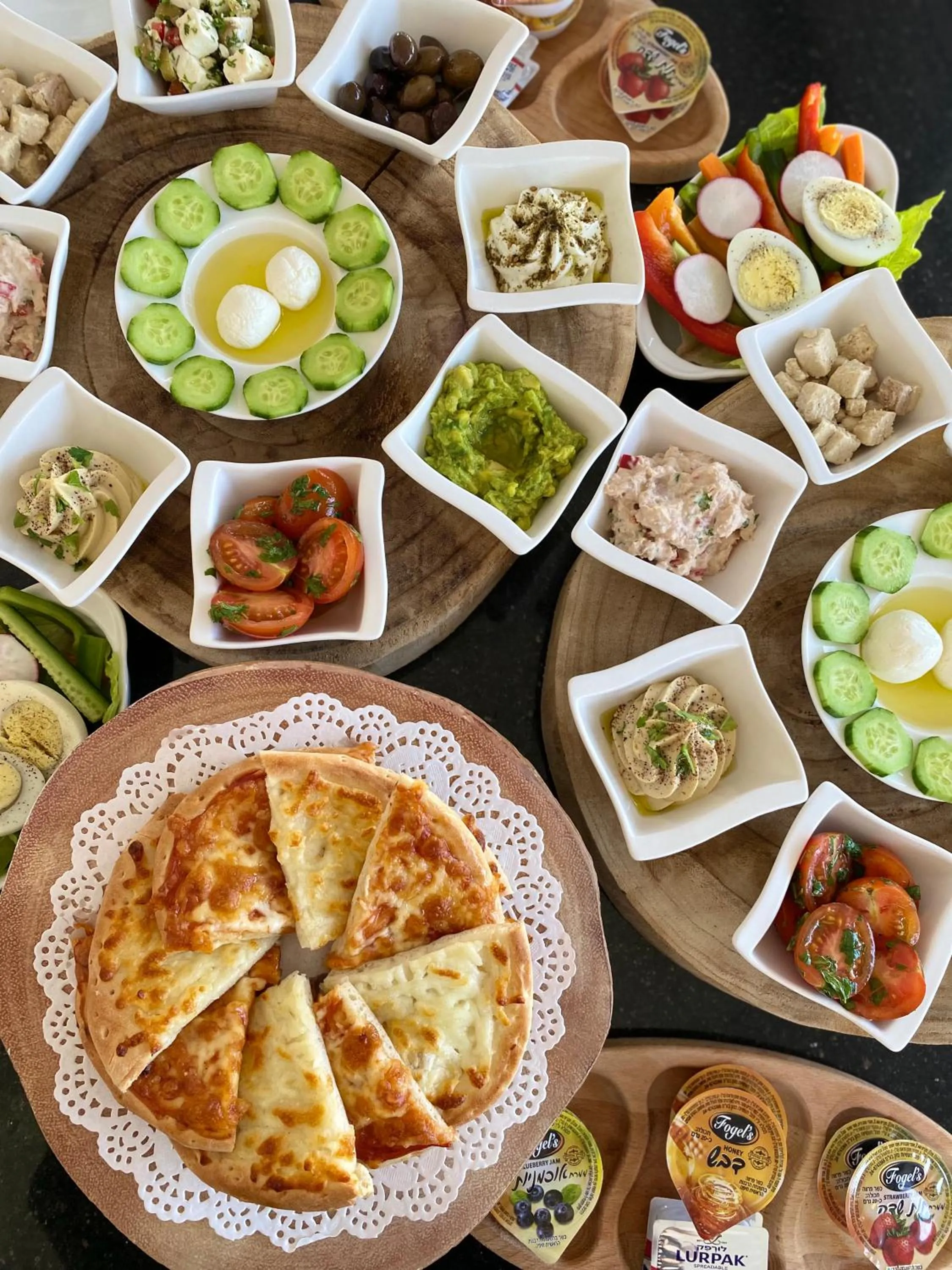 Breakfast in Bab al-sham funduk