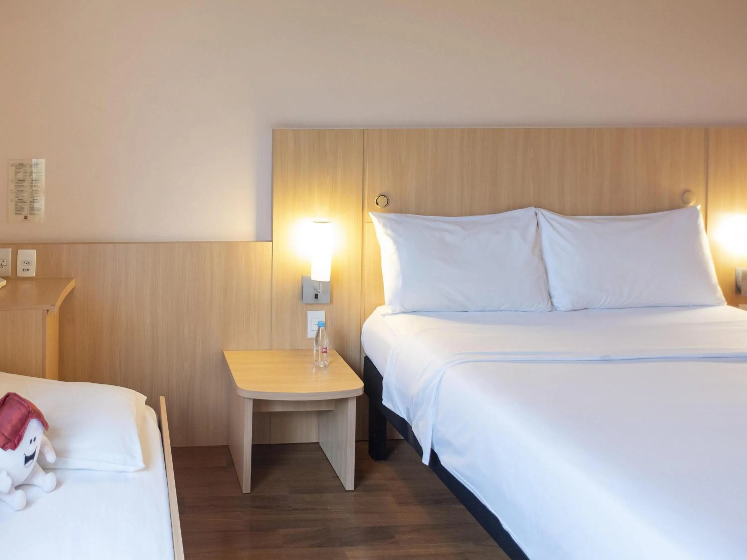 Bedroom, Bed in ibis Sao Paulo Barra Funda