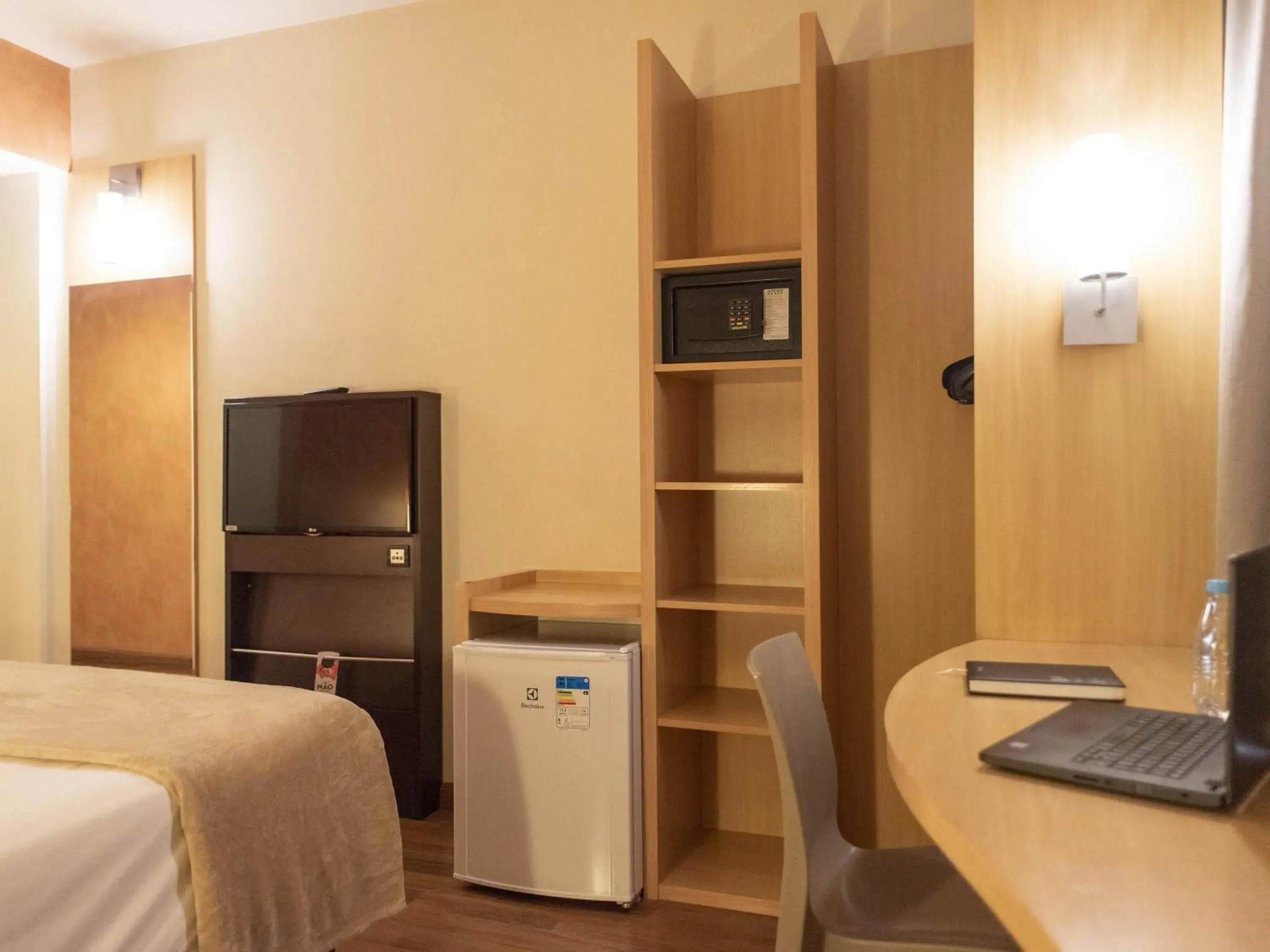 Bedroom, Bed in ibis Sao Paulo Barra Funda Bedroom, Bed in ibis Sao Paulo Barra Funda