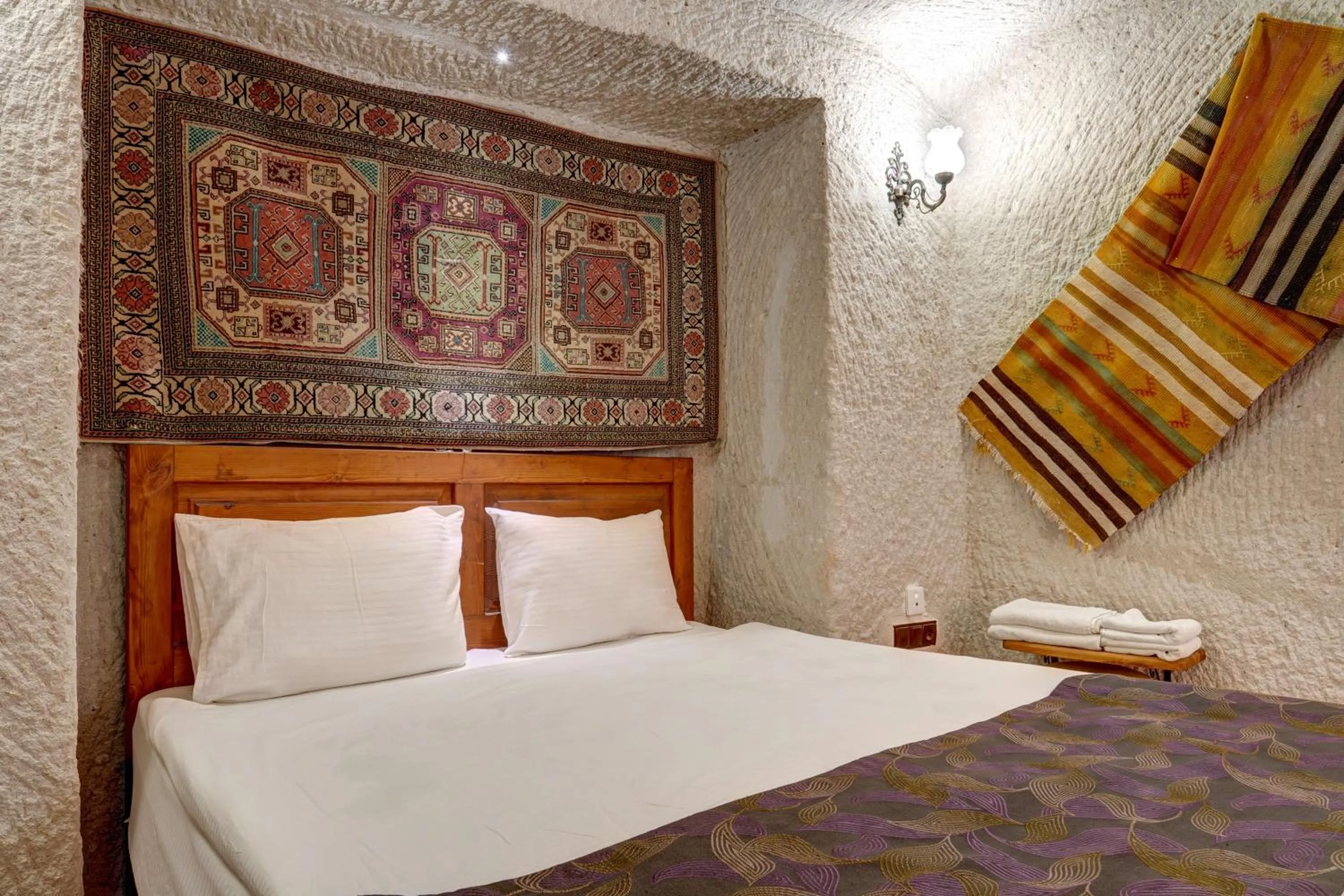 Bed in Avilla Cave Hotel