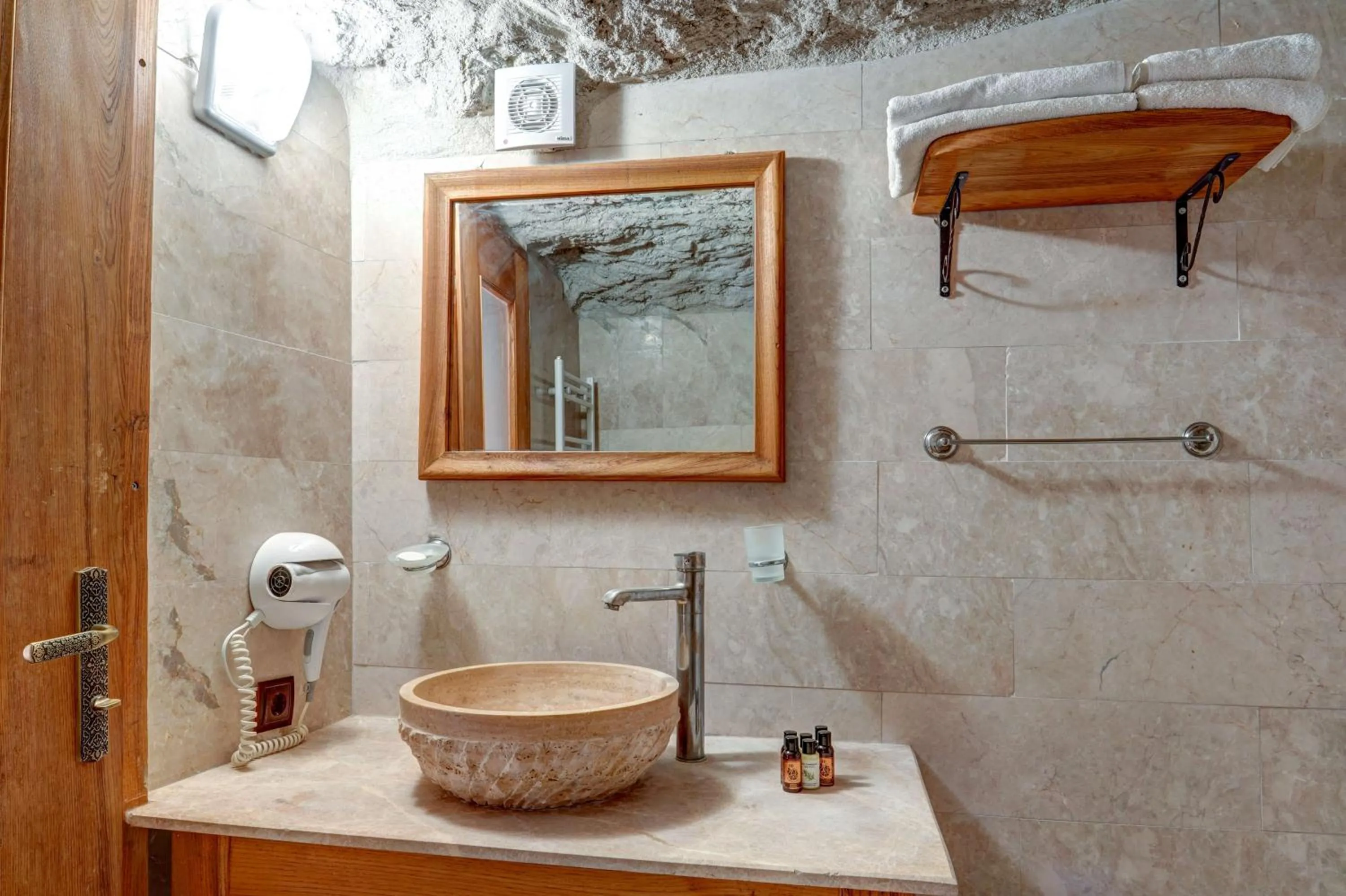 hair dryier in Avilla Cave Hotel