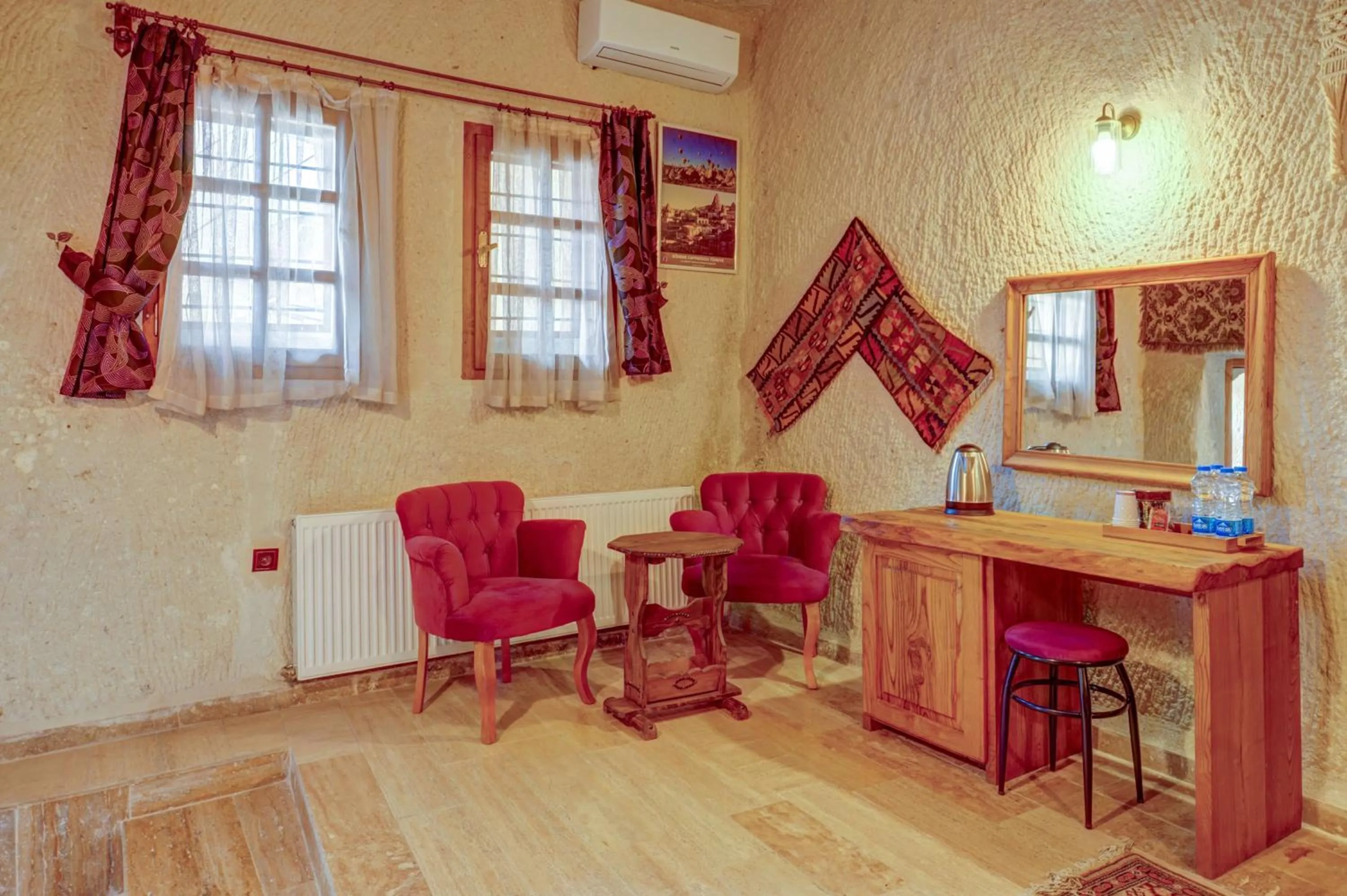 Coffee/tea facilities in Avilla Cave Hotel