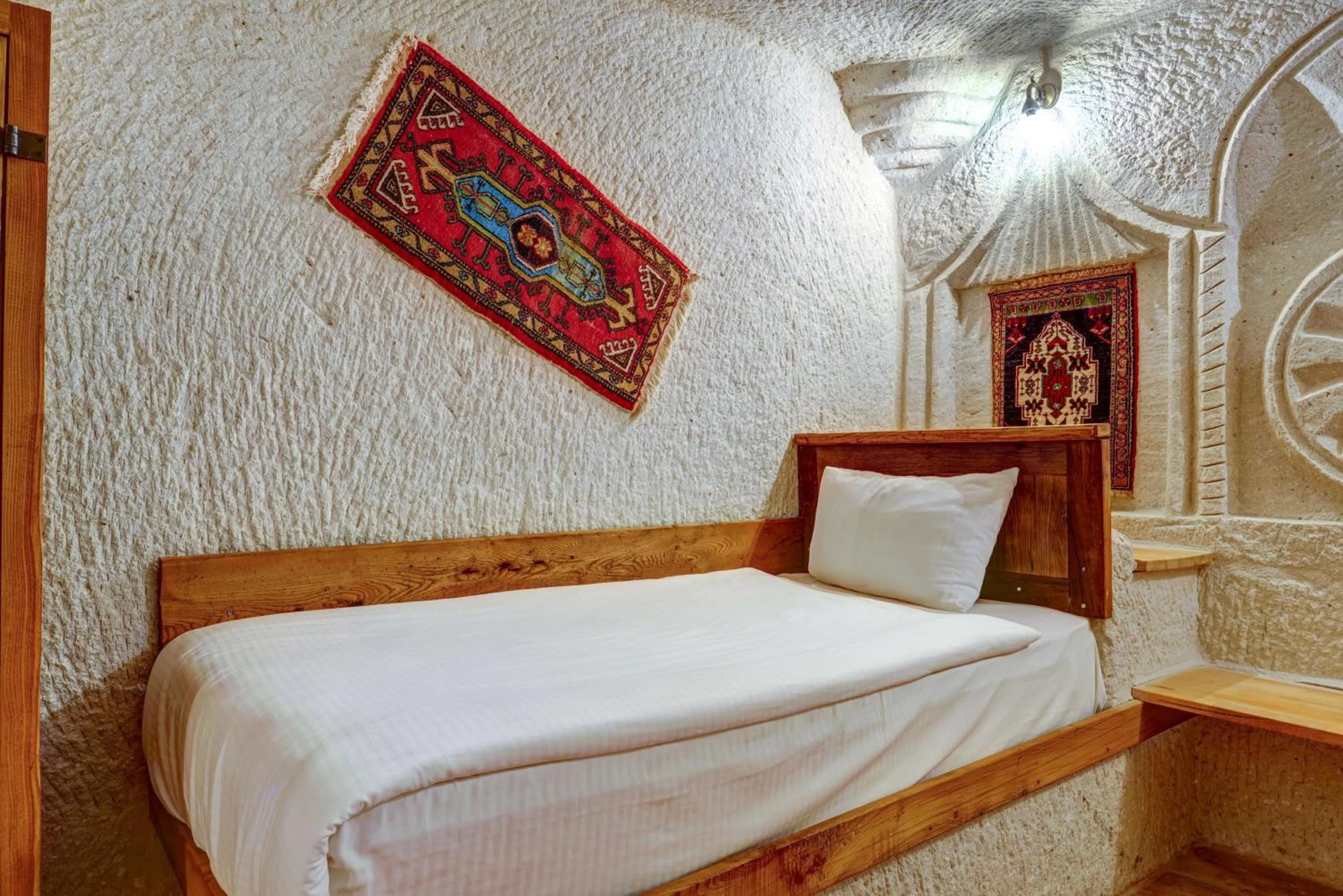 Bed in Avilla Cave Hotel