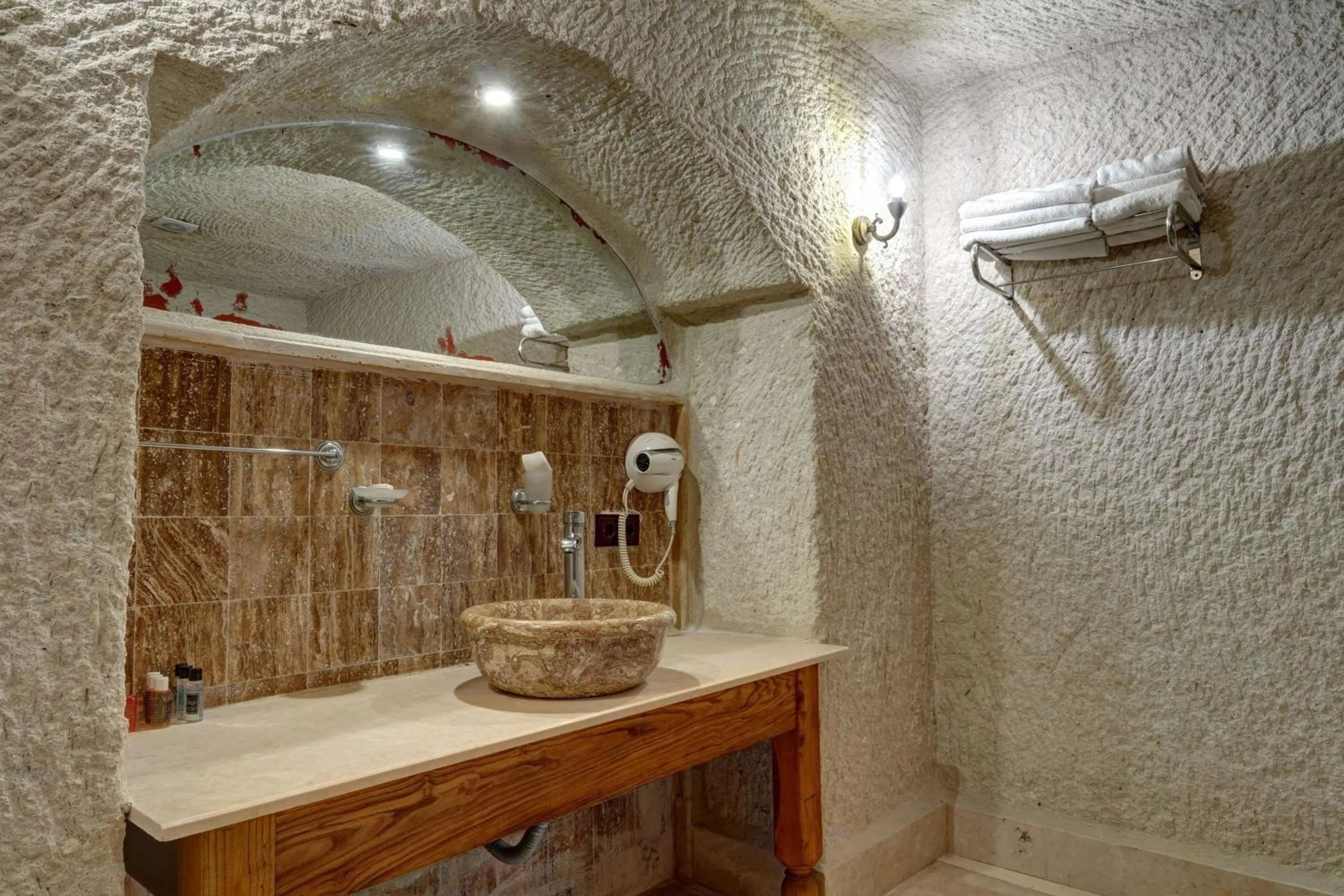 Bathroom in Avilla Cave Hotel