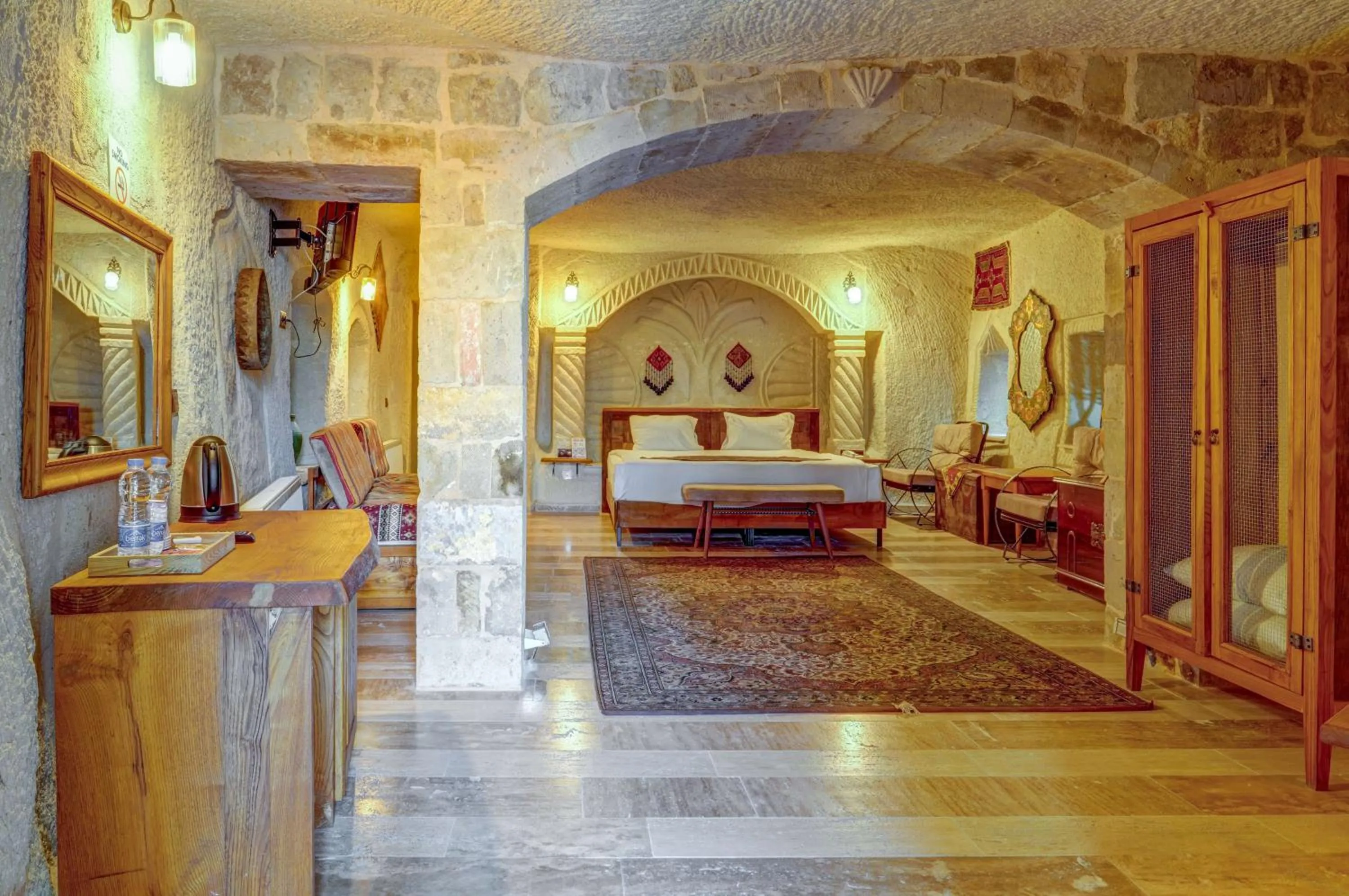 Photo of the whole room, Bed in Avilla Cave Hotel