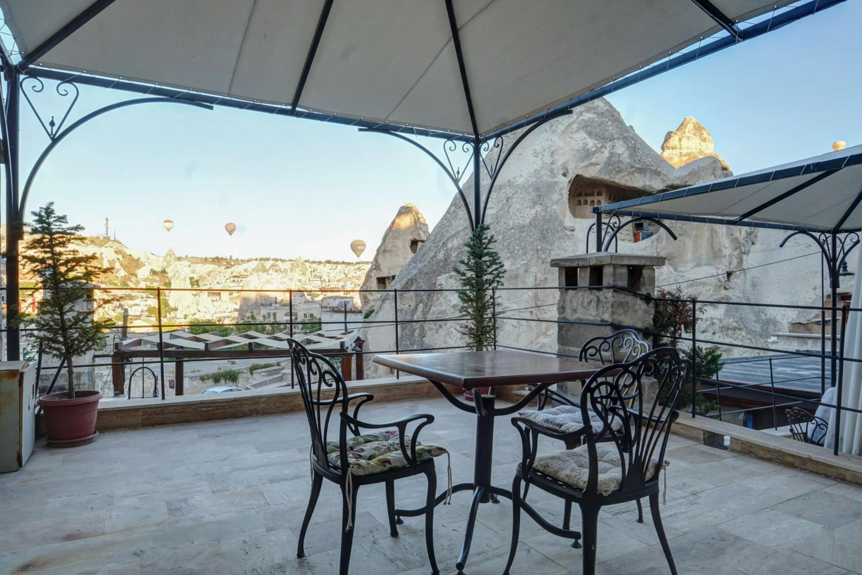 Day in Avilla Cave Hotel