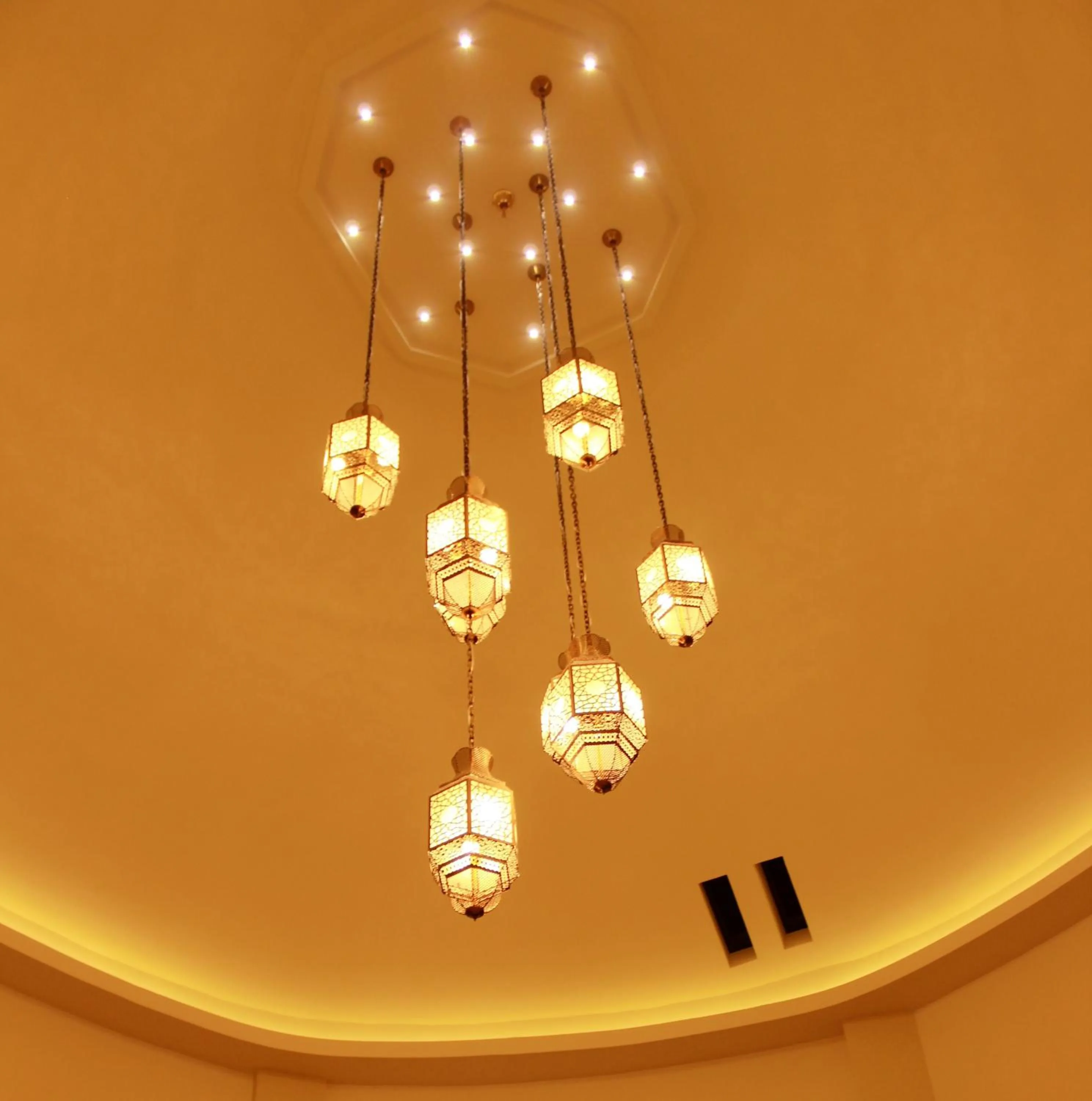 Restaurant/places to eat in Arabian Nights Resort & Spa