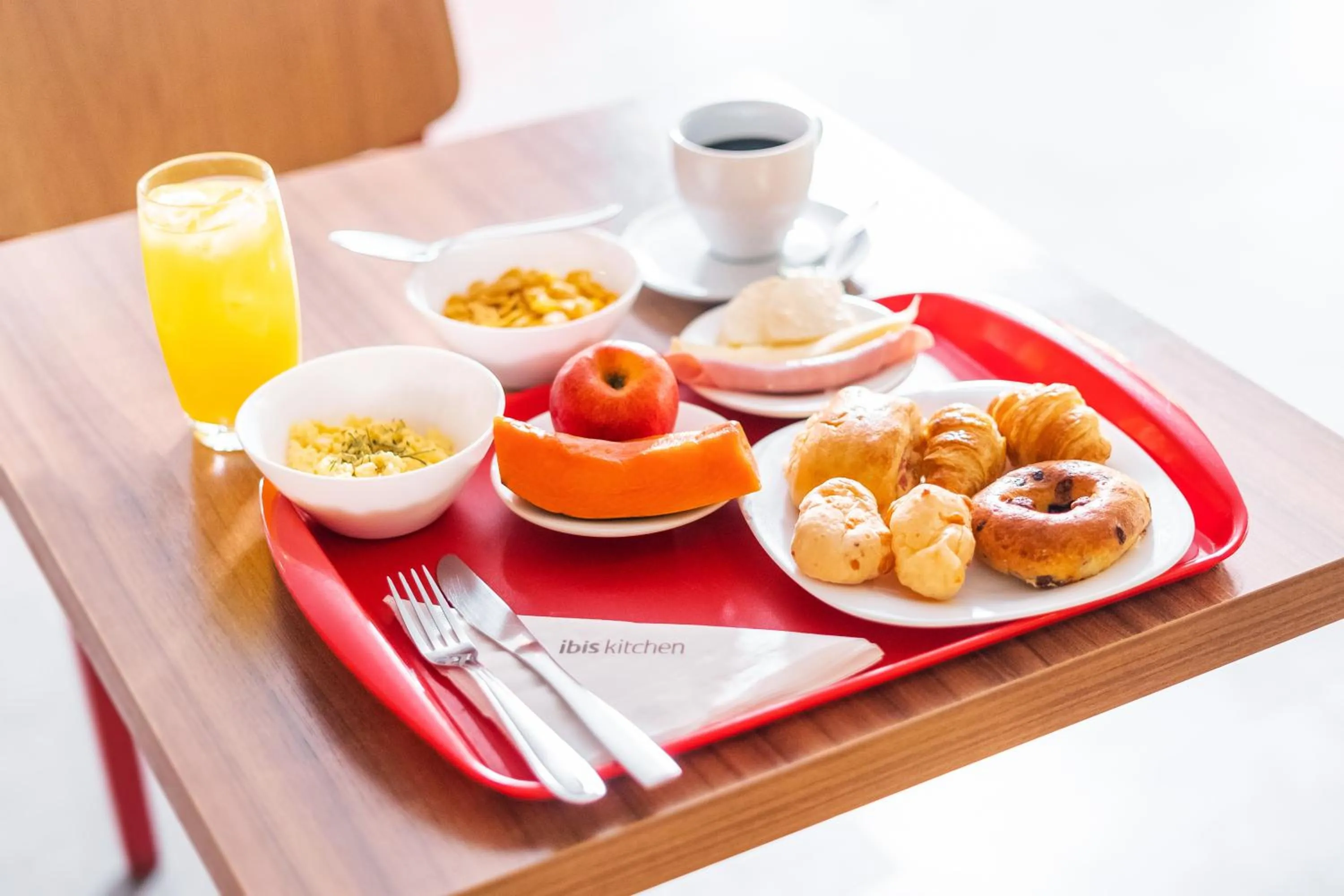 Restaurant/places to eat in ibis Sao Paulo Interlagos