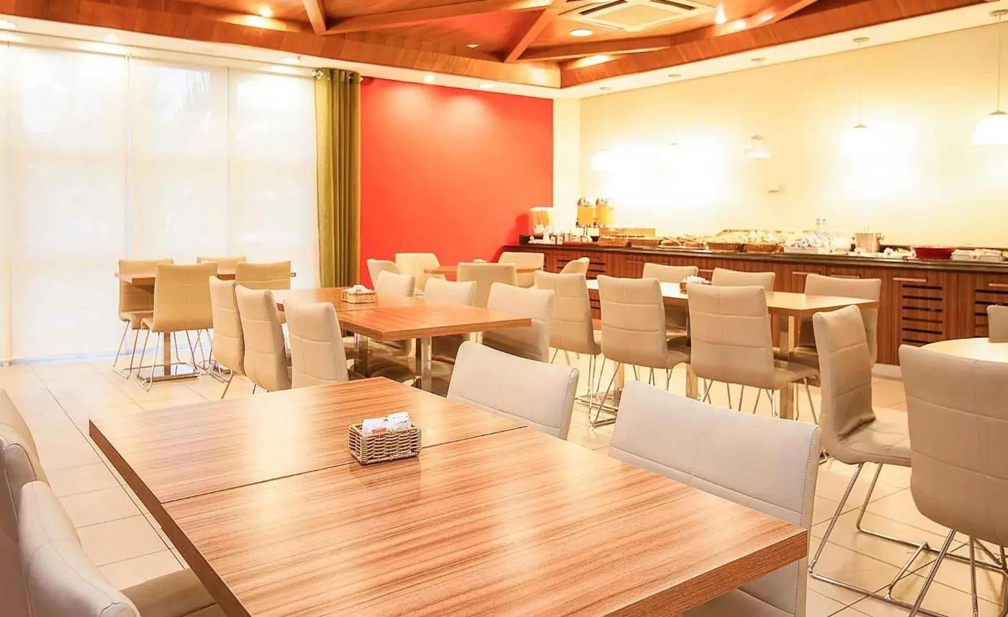 Restaurant/places to eat in ibis Sao Paulo Interlagos Restaurant/places to eat in ibis Sao Paulo Interlagos