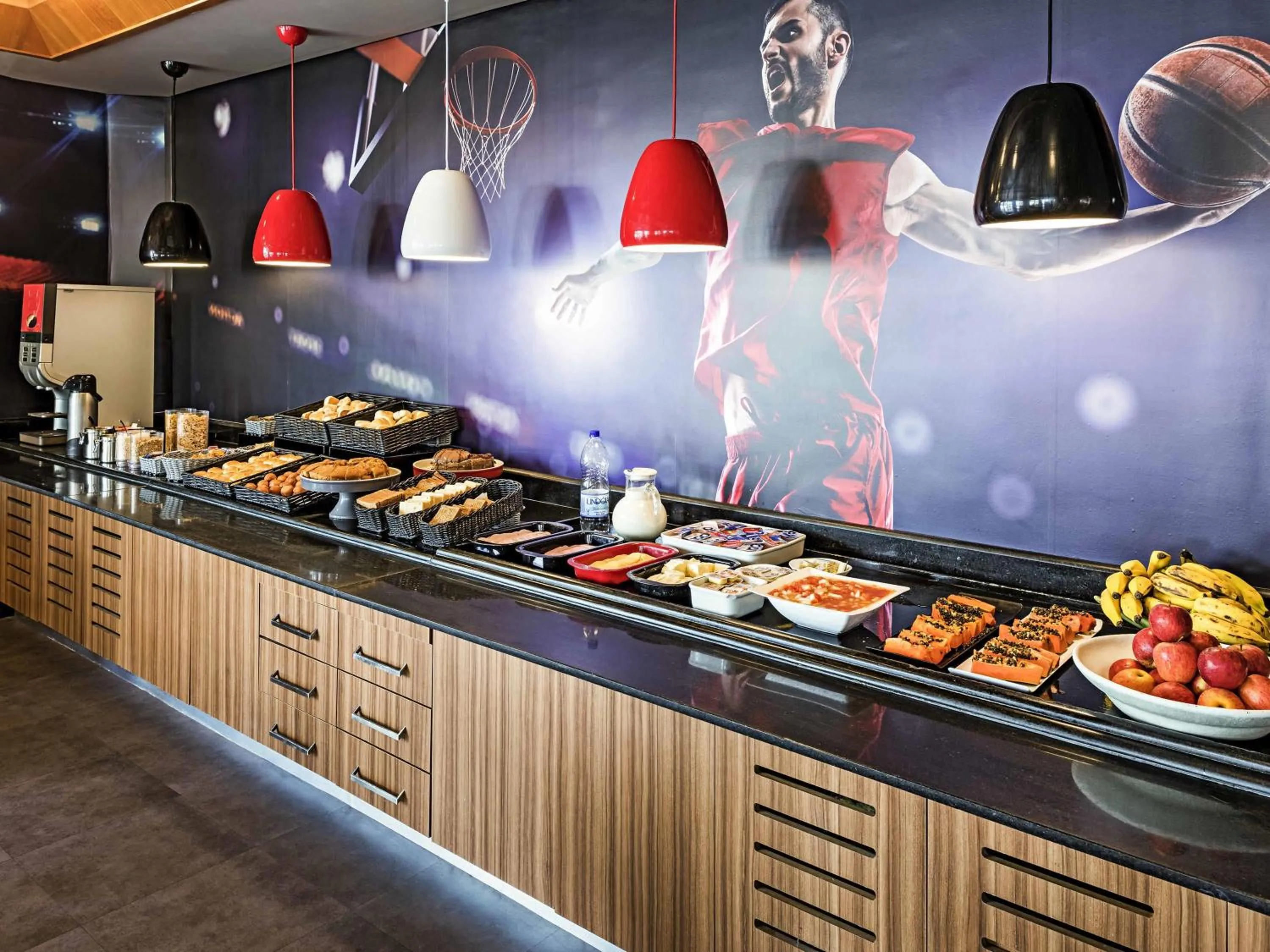 Restaurant/places to eat in ibis Sao Paulo Interlagos