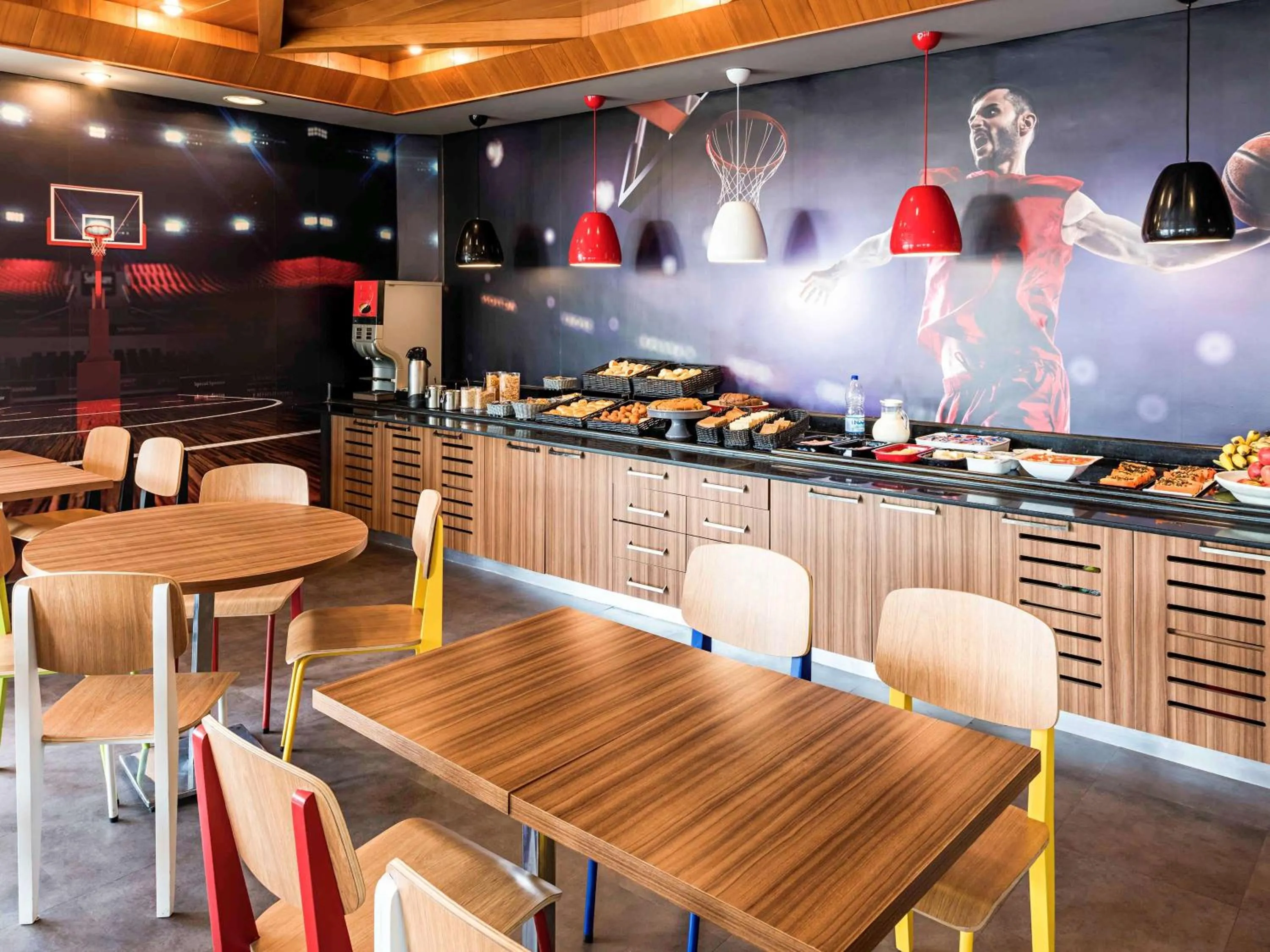 Restaurant/places to eat in ibis Sao Paulo Interlagos