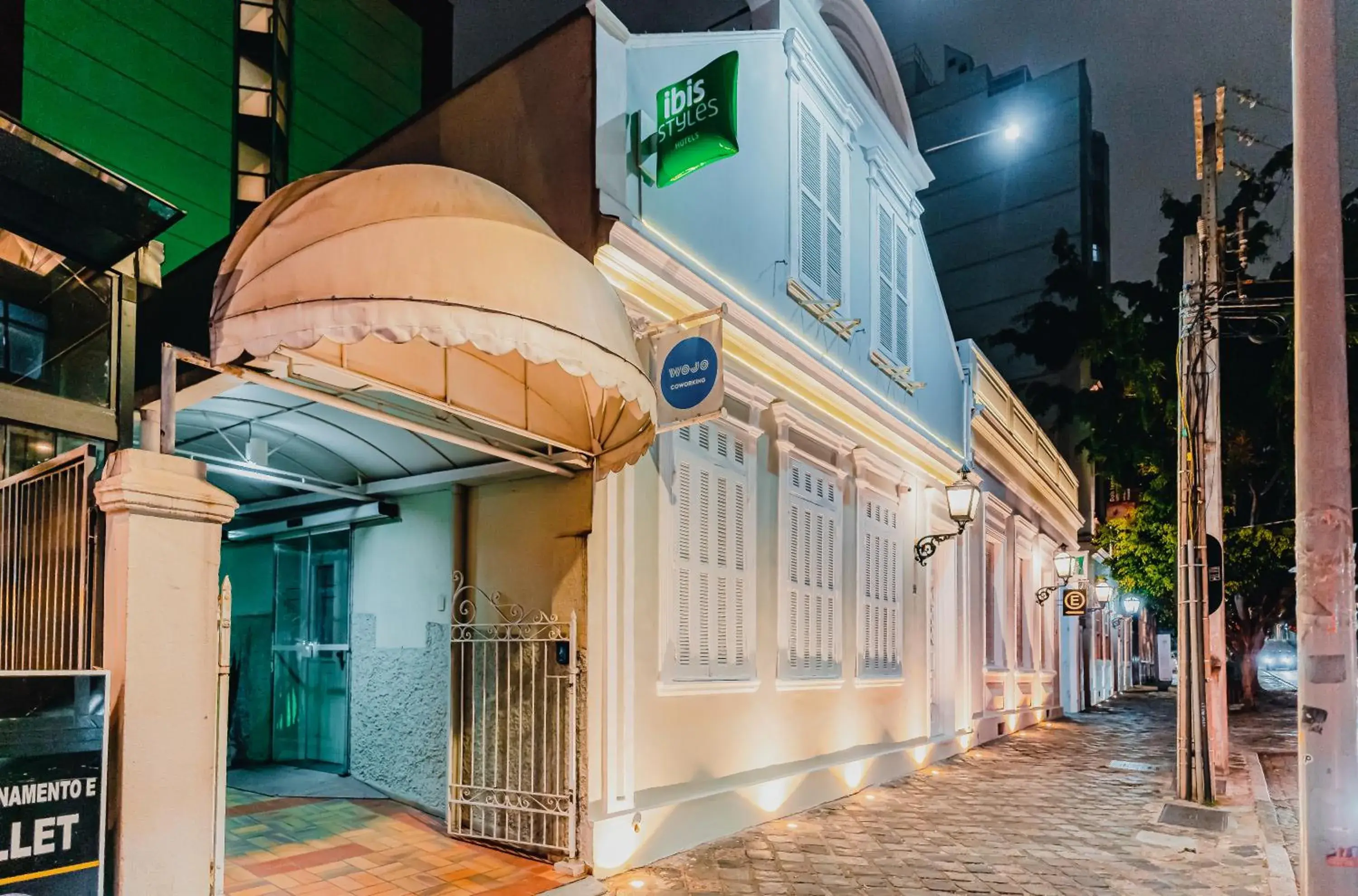 Property building in ibis Styles Curitiba Centro Civico Property building in ibis Styles Curitiba Centro Civico
