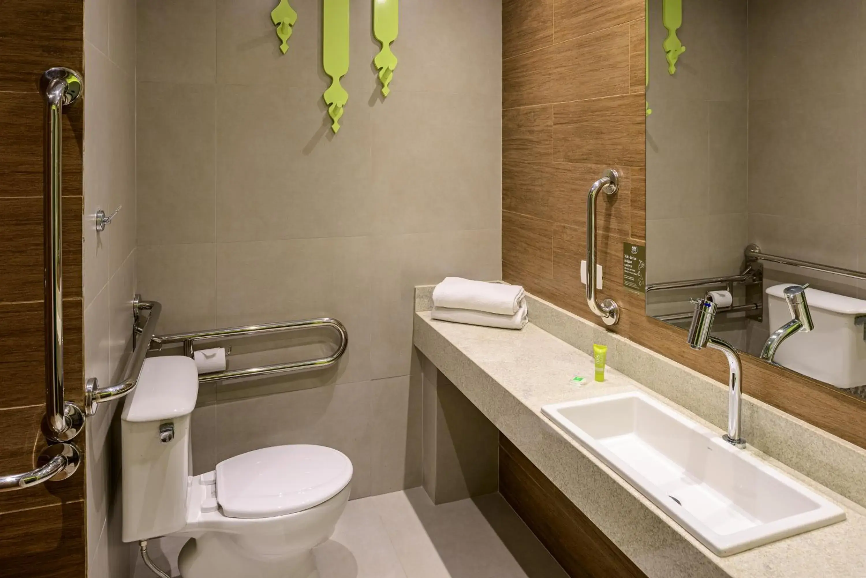 Property building in ibis Styles Curitiba Centro Civico Property building in ibis Styles Curitiba Centro Civico