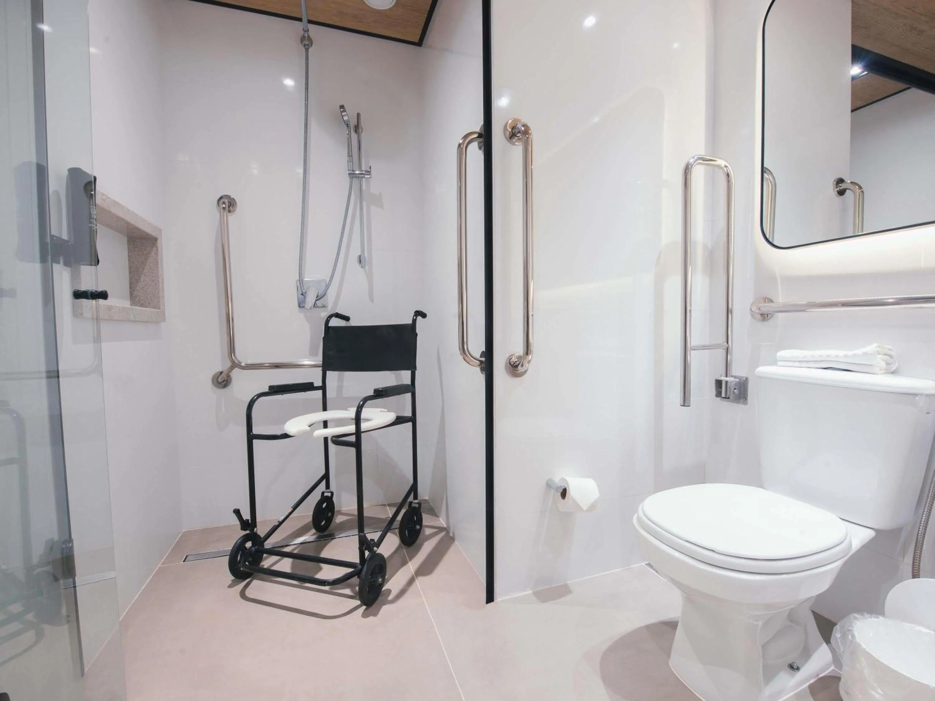 Bedroom in ibis Curitiba Shopping