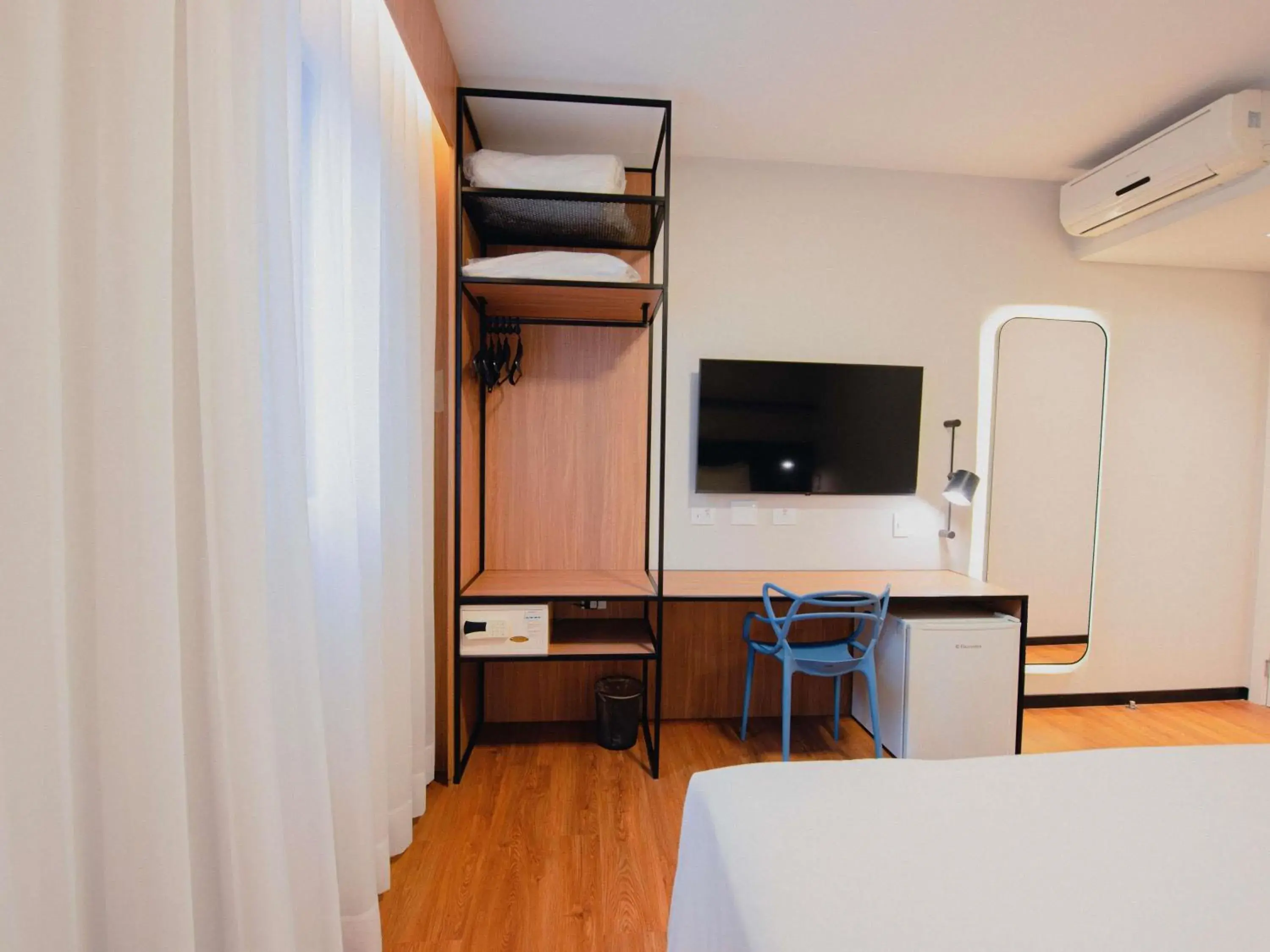 Bedroom, Bed in ibis Curitiba Shopping Bedroom, Bed in ibis Curitiba Shopping