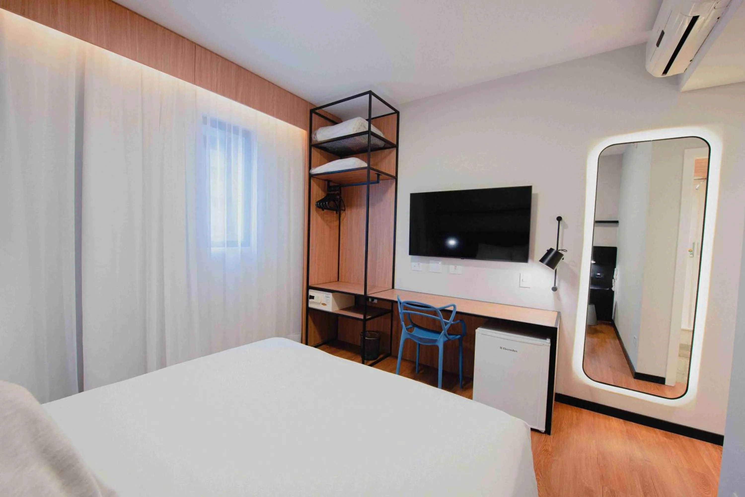 TV and multimedia, Bed in ibis Curitiba Shopping