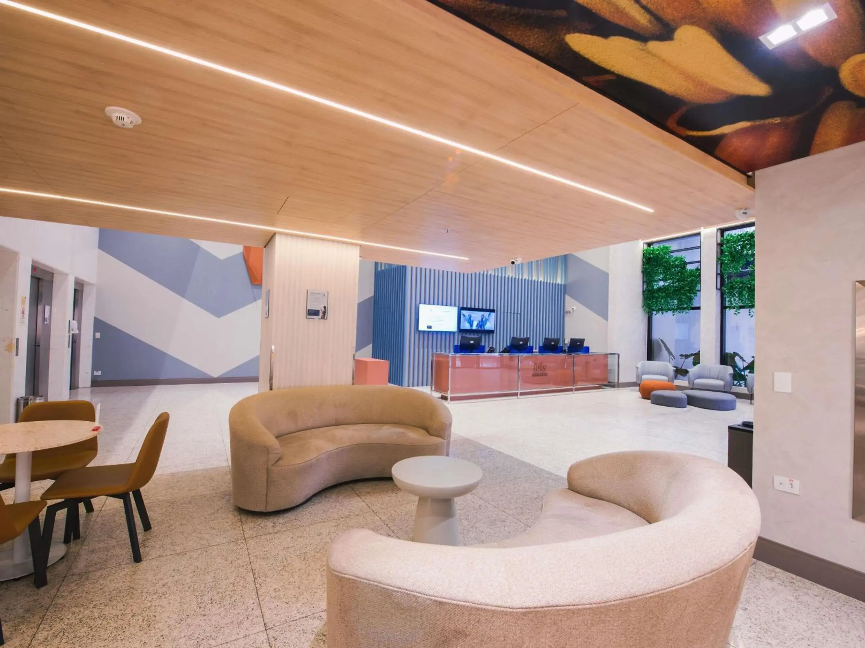 Property building in ibis Curitiba Shopping Property building in ibis Curitiba Shopping