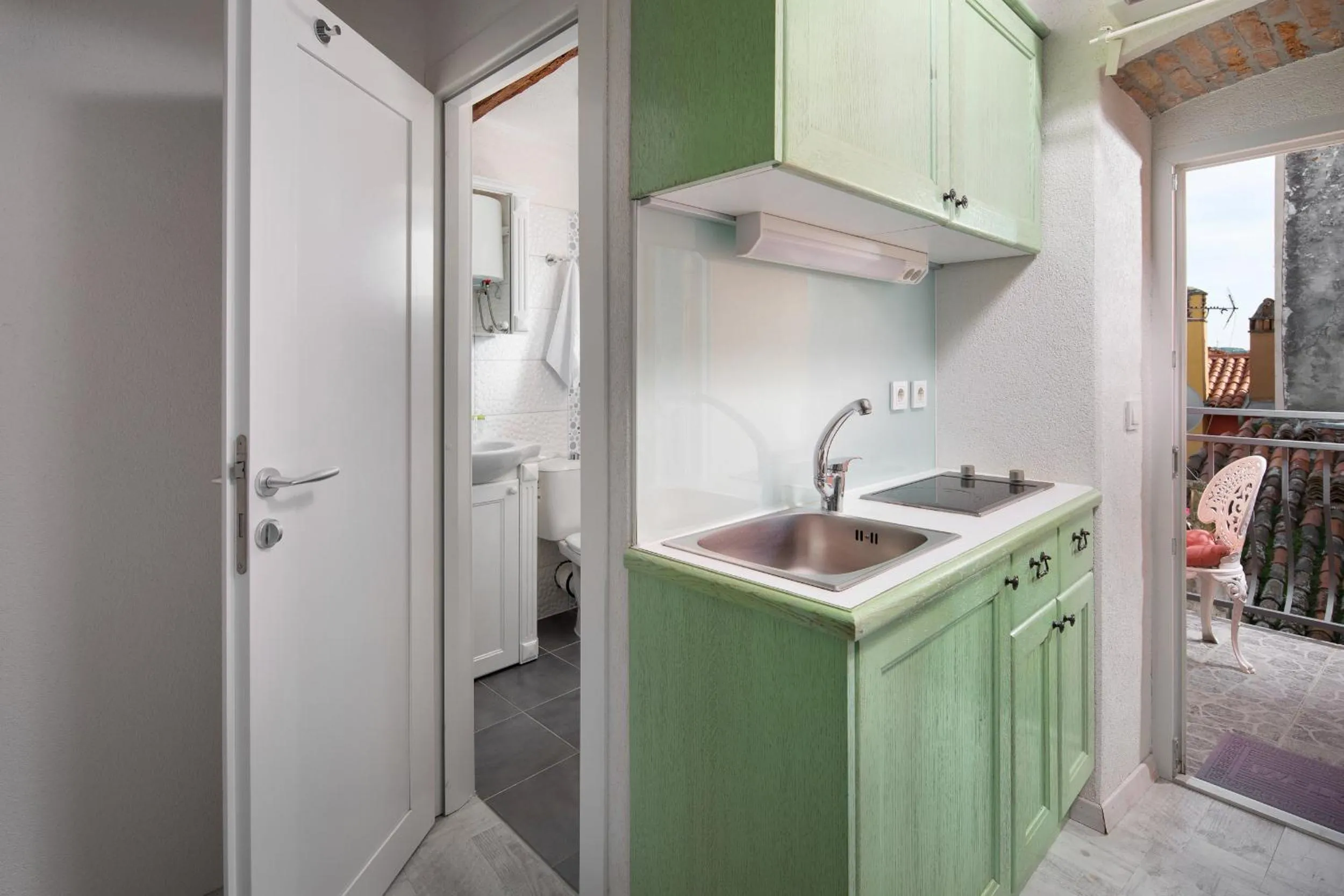 Studios Verde by Irundo