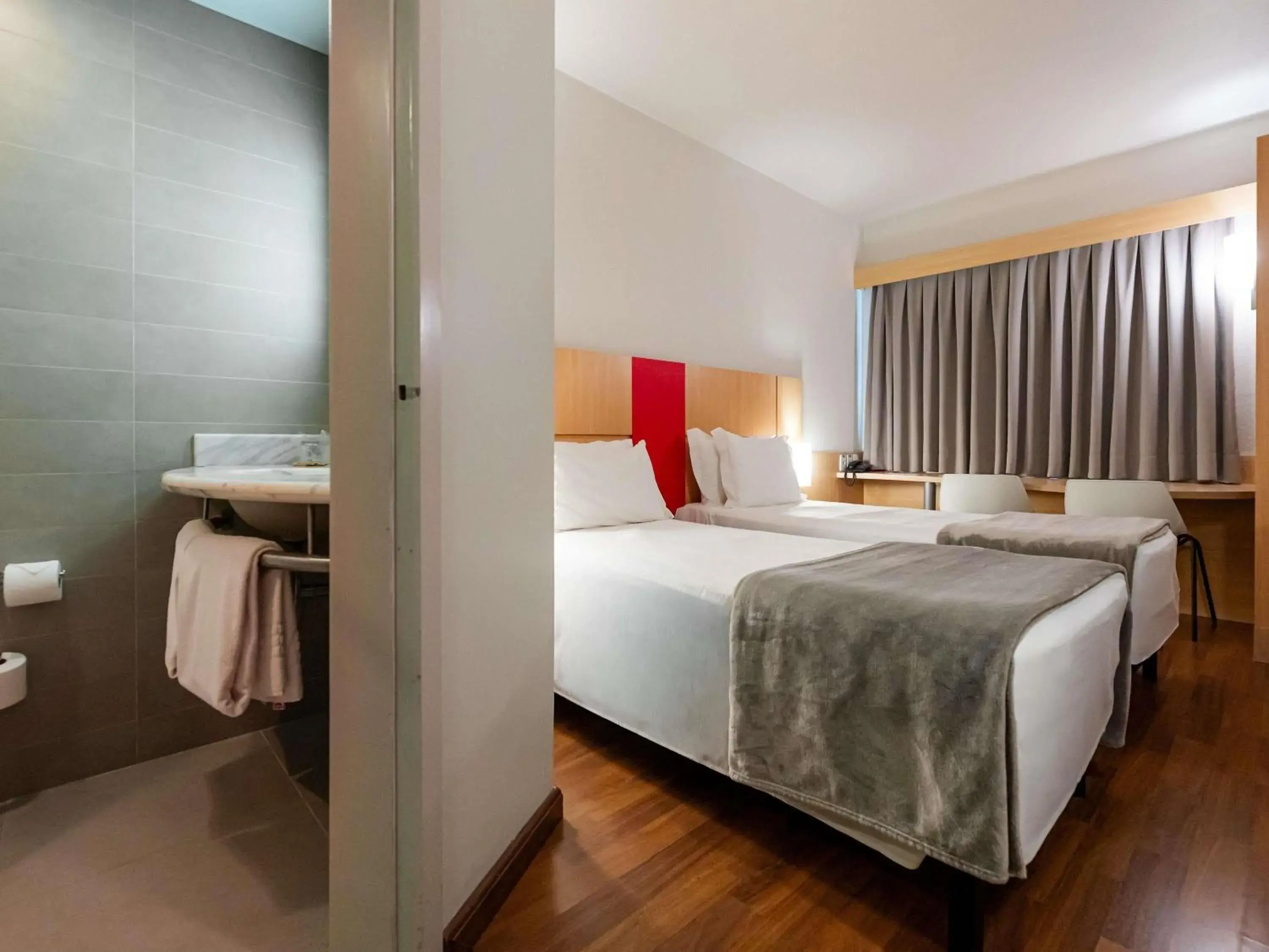 Standard Room - Non-Smoking in Ibis Florianopolis Standard Room - Non-Smoking in Ibis Florianopolis