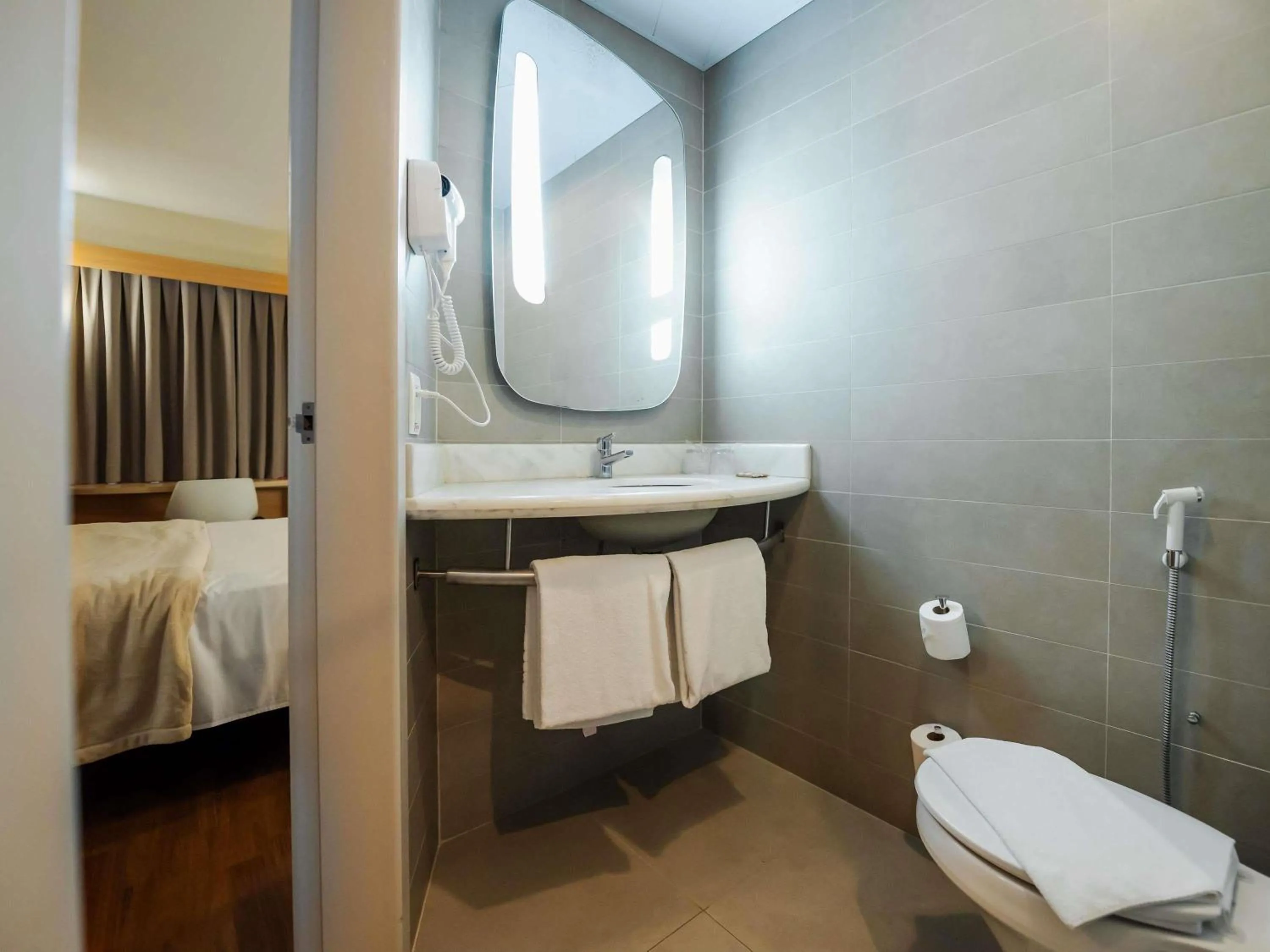 Bedroom in Ibis Florianopolis