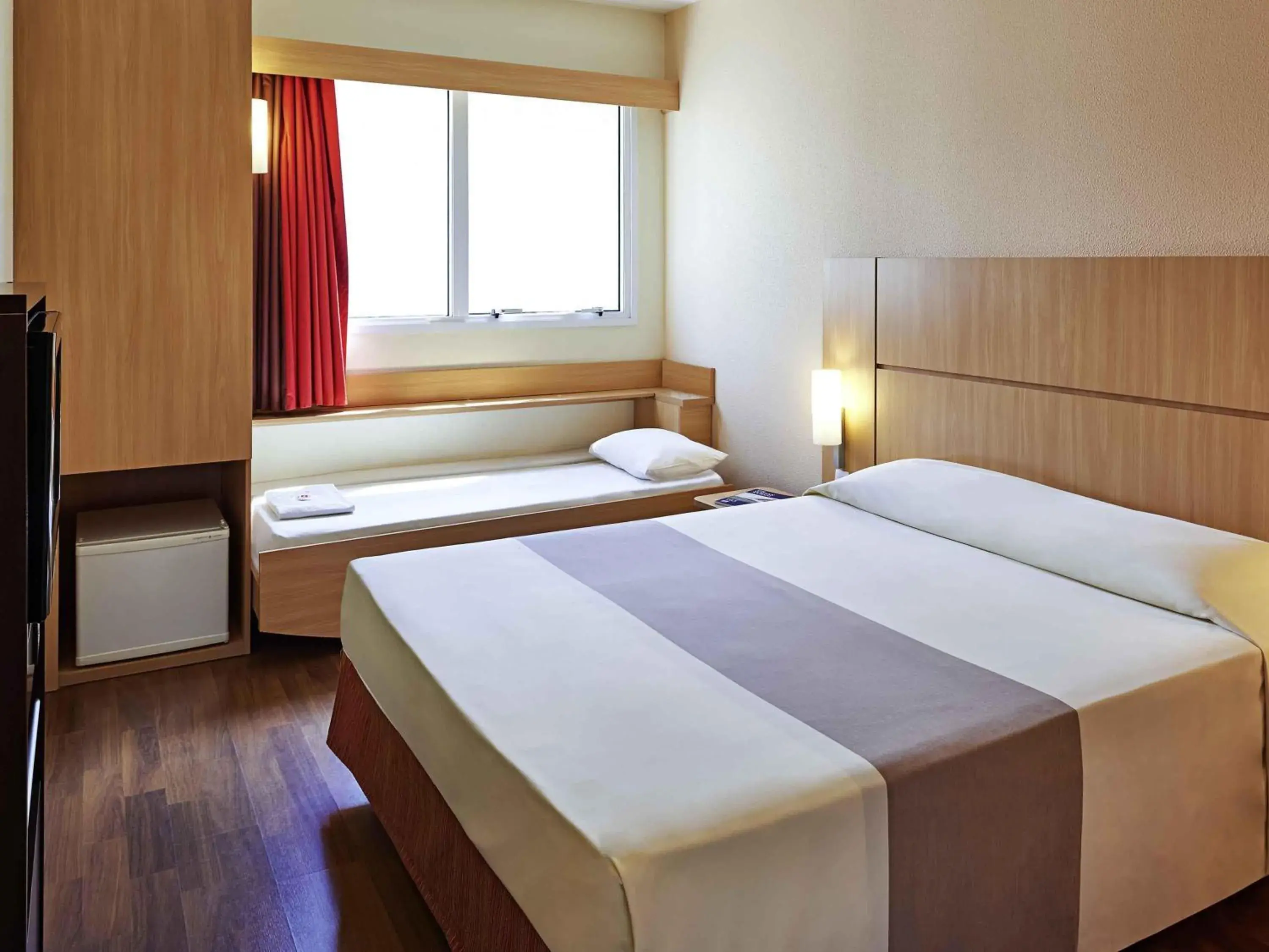 Property building, Bed in Ibis Florianopolis Property building, Bed in Ibis Florianopolis