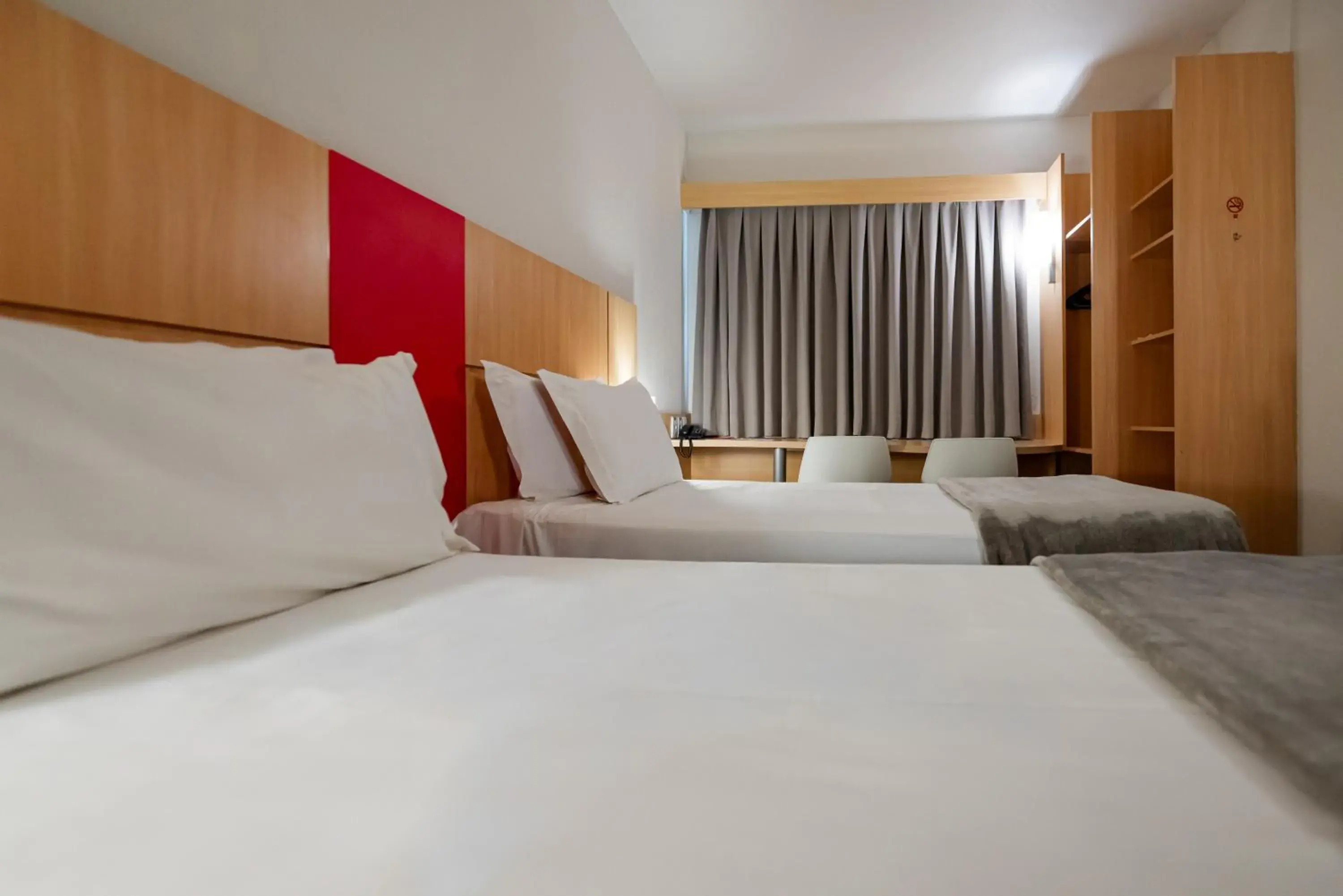 Property building, Bed in Ibis Florianopolis Property building, Bed in Ibis Florianopolis