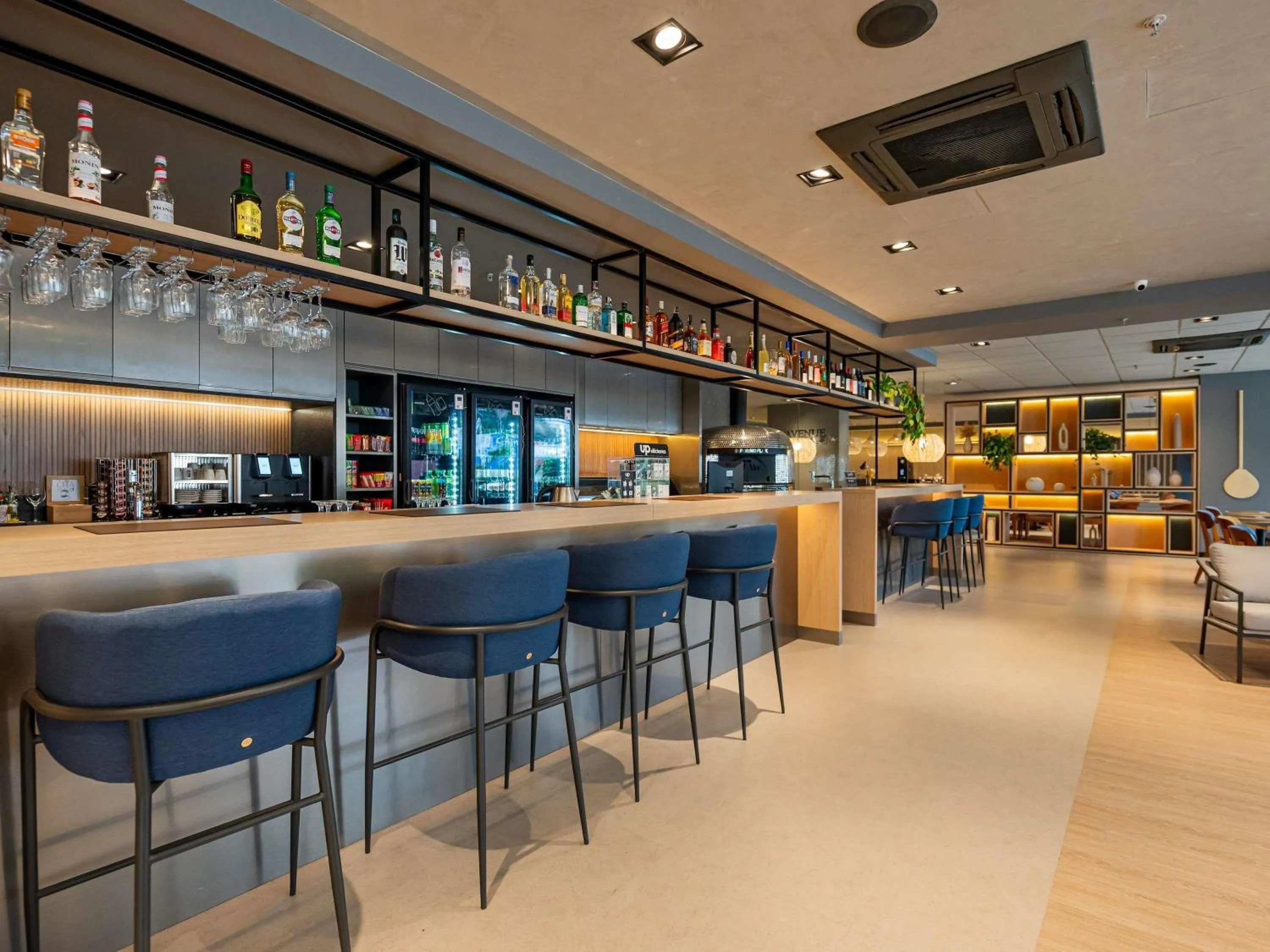 Lounge or bar in Ibis Florianopolis